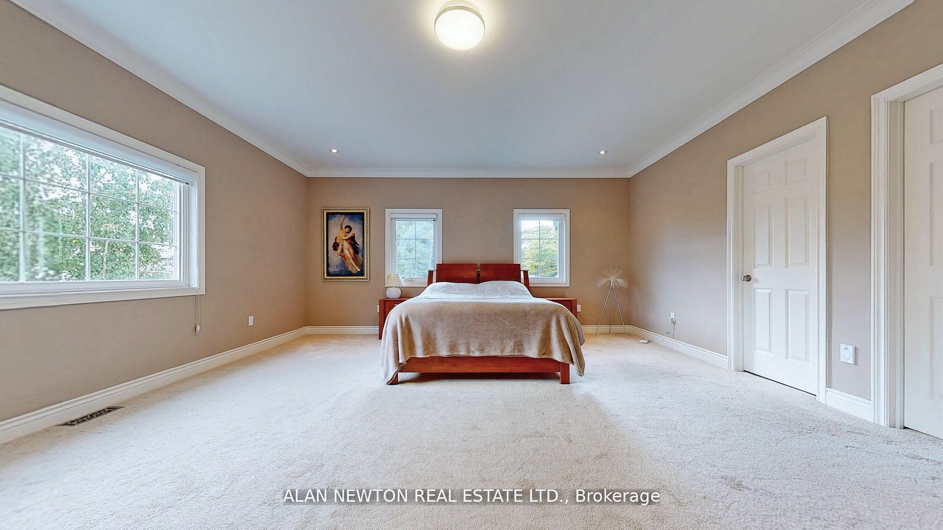 15 Laureleaf Rd