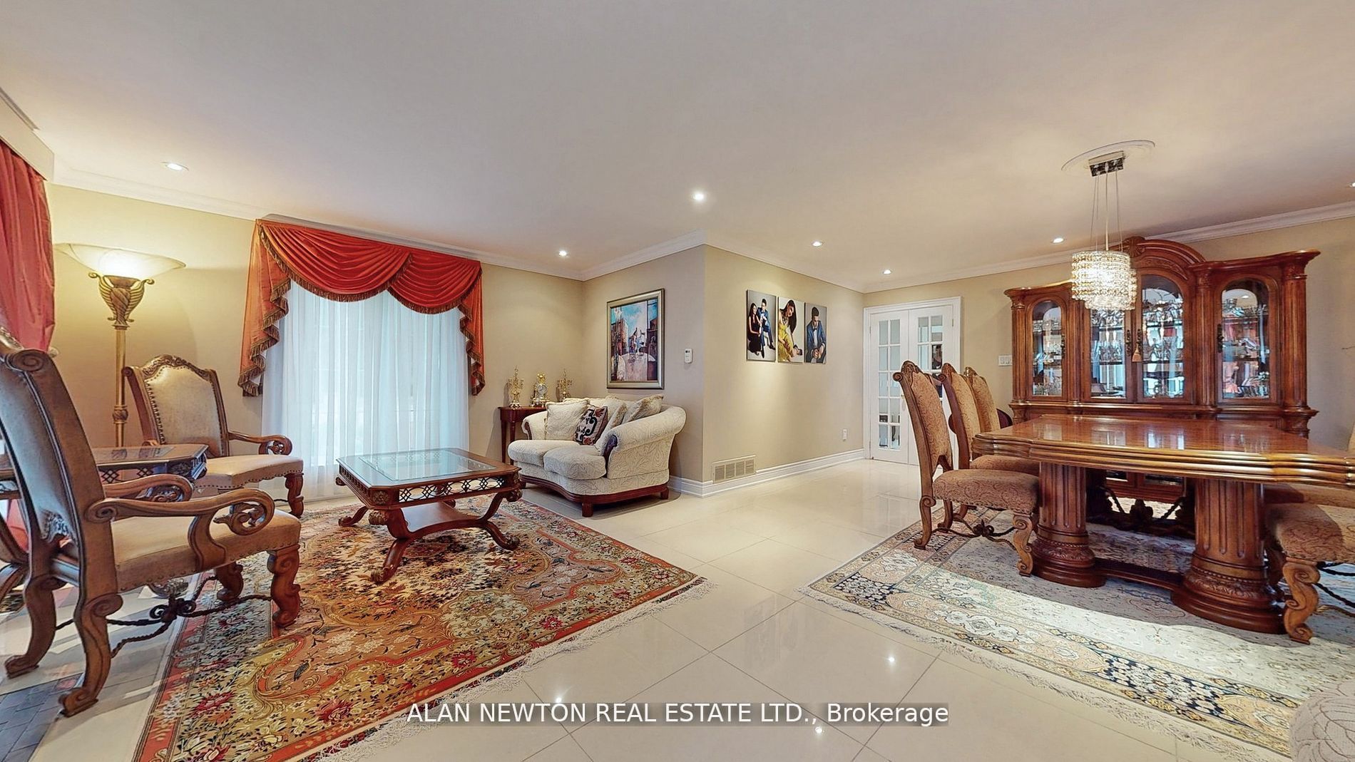 15 Laureleaf Rd