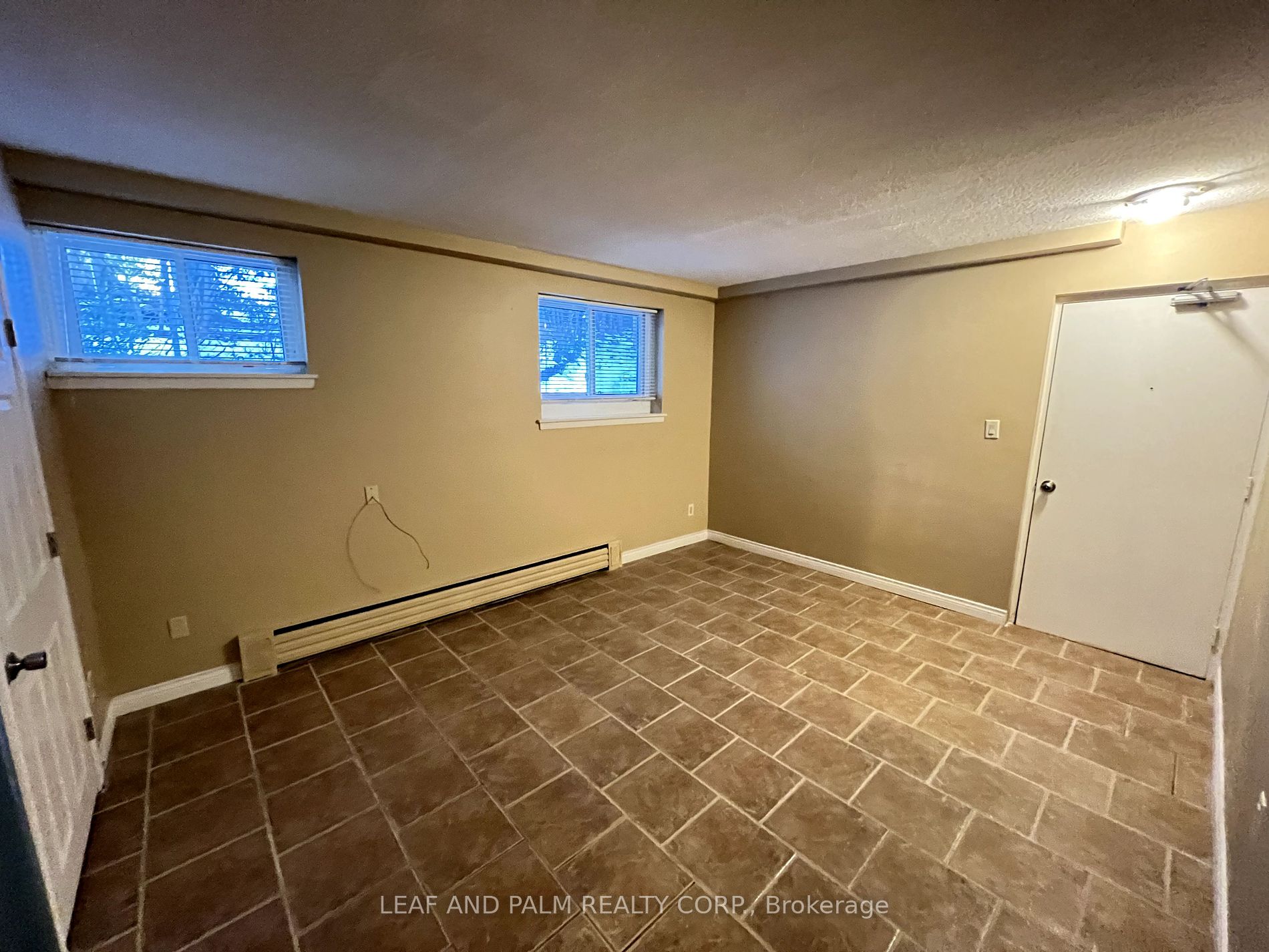 366 Penn Ave, #B6