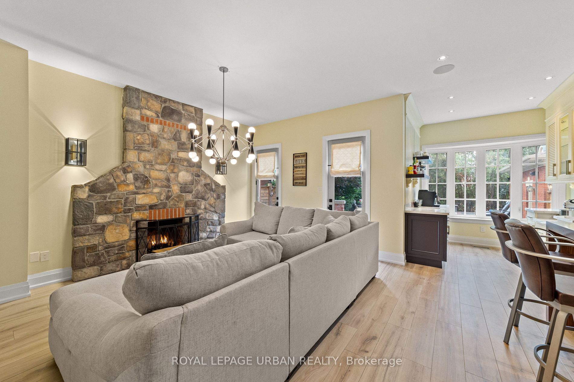 35 Willett Crescent