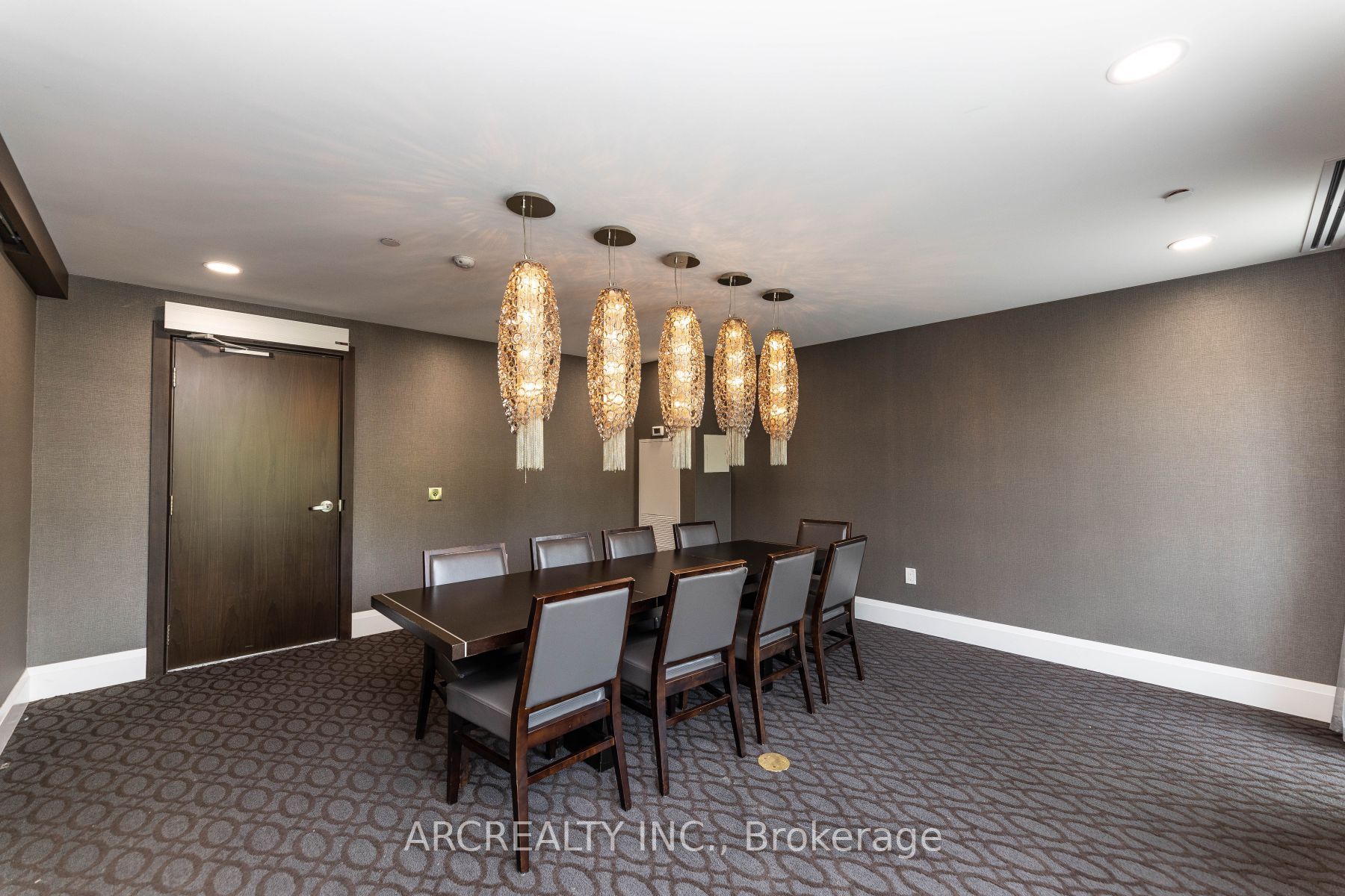 7608 Yonge Street #618