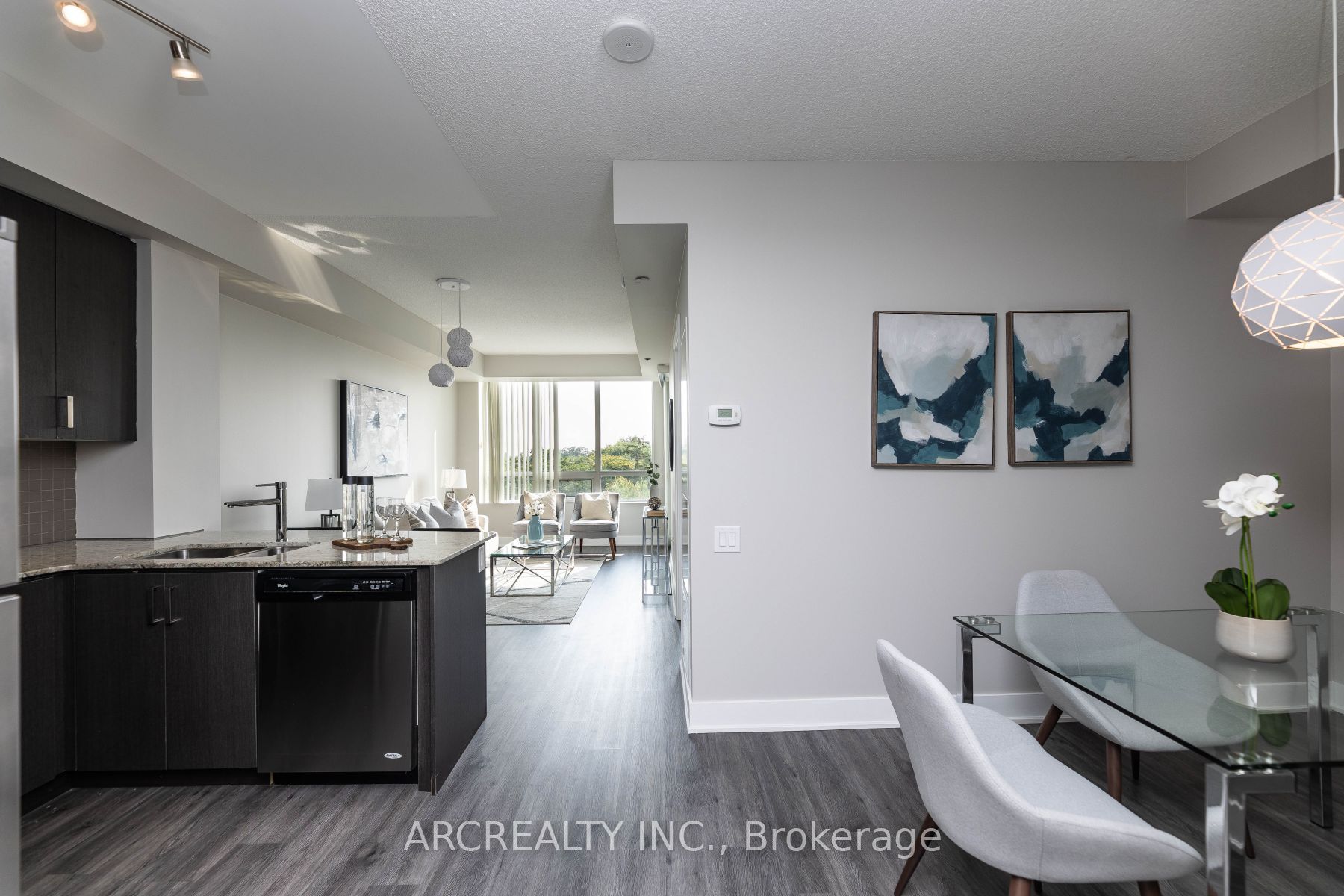 7608 Yonge Street #618