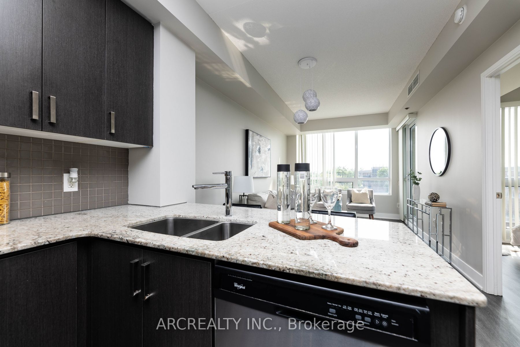 7608 Yonge Street #618