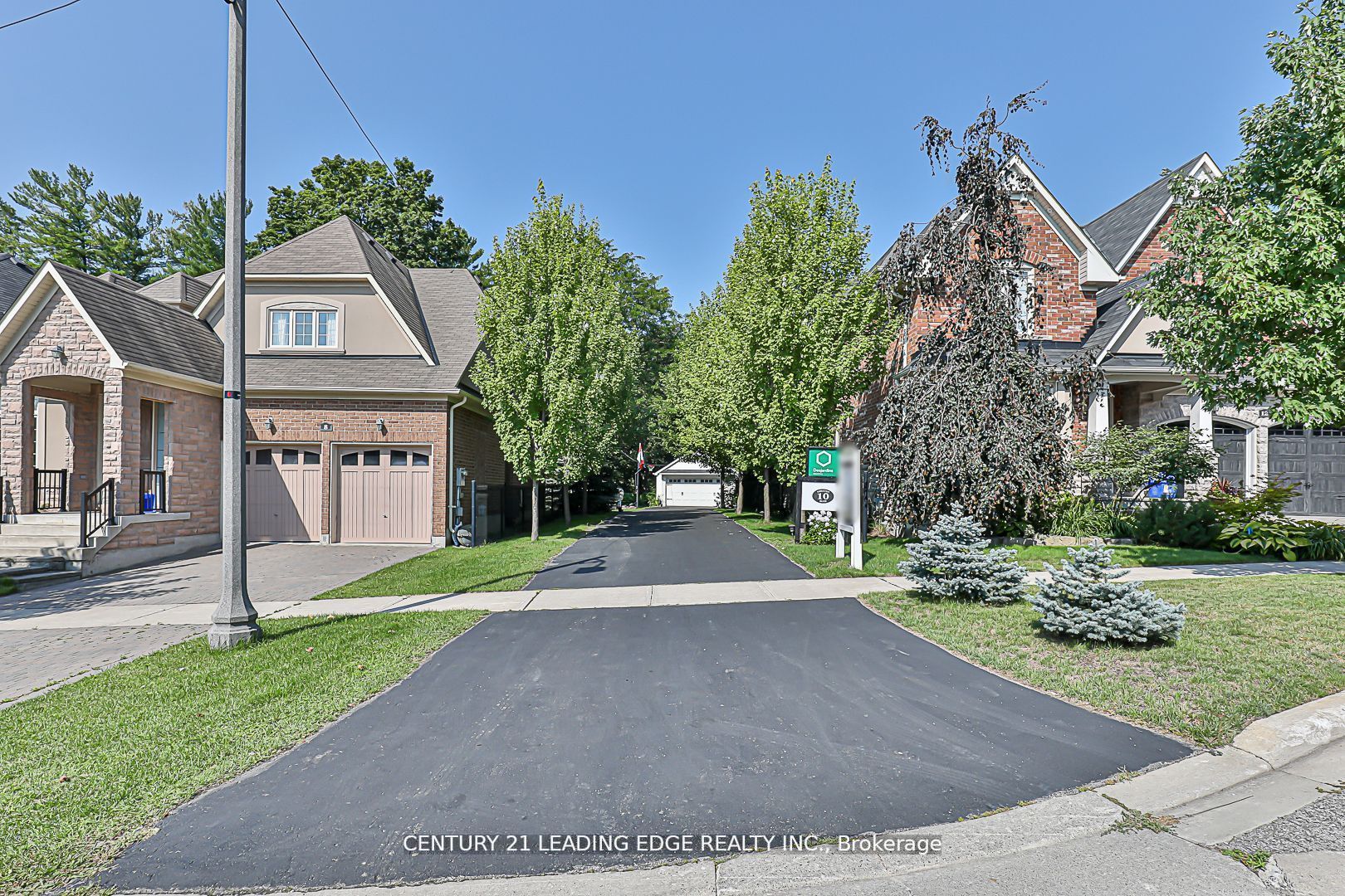 10 YORKTON Boulevard