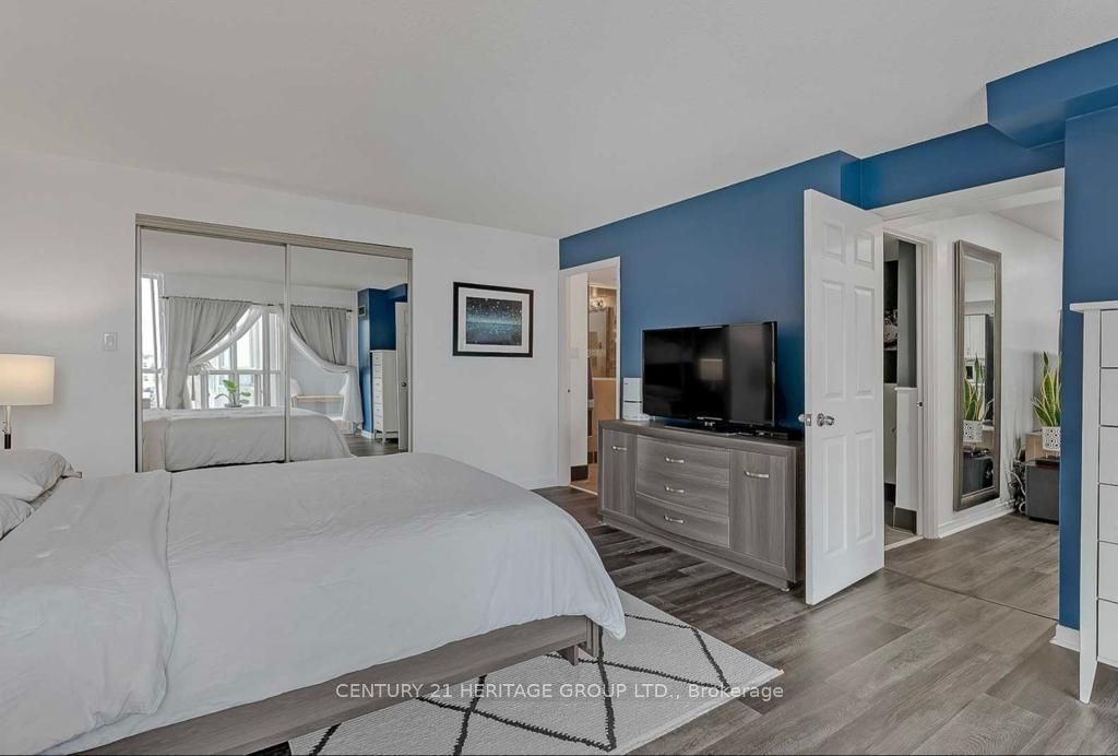 309 Major Mackenzie Drive E, #1014