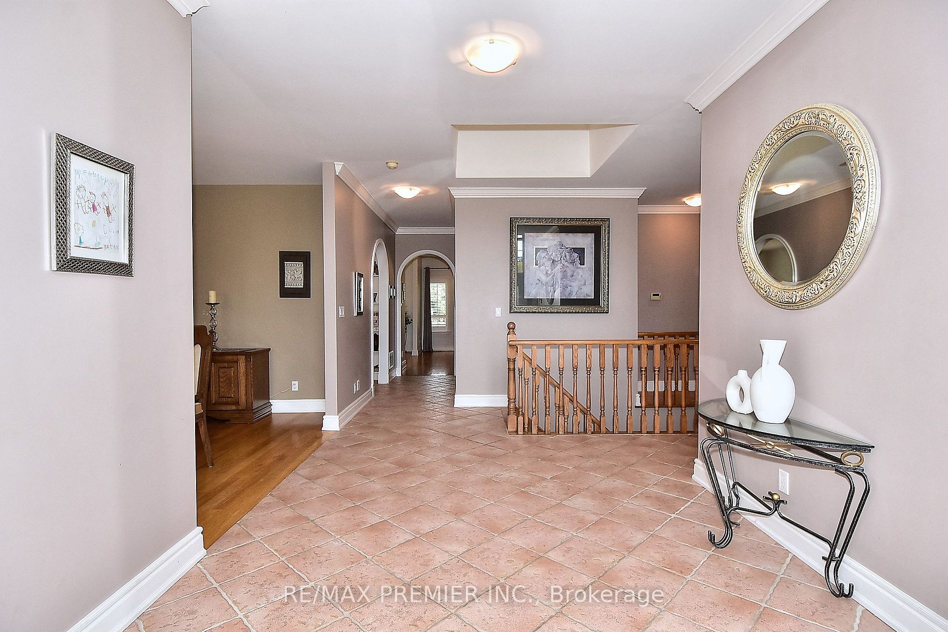 9661 Bathurst St