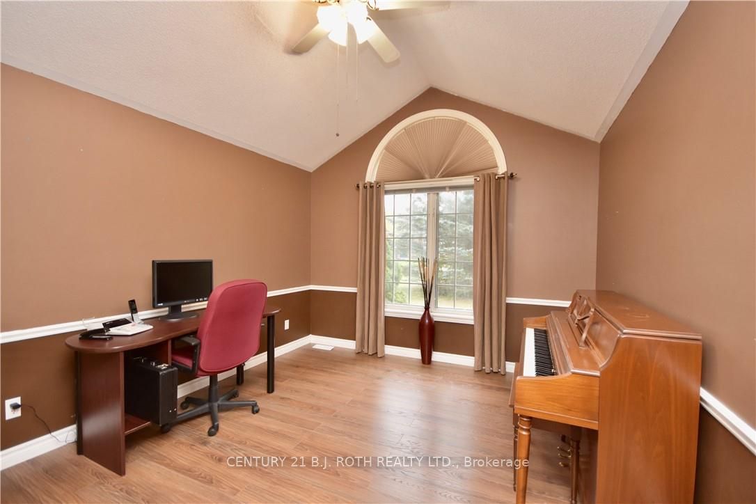 22 Pineview Tr