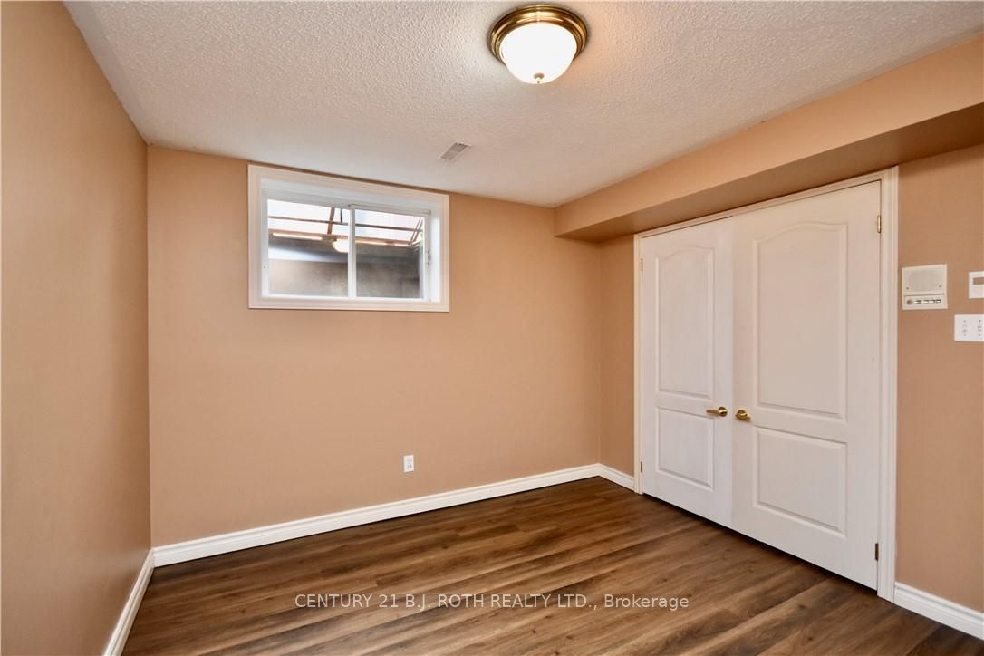 22 Pineview Tr