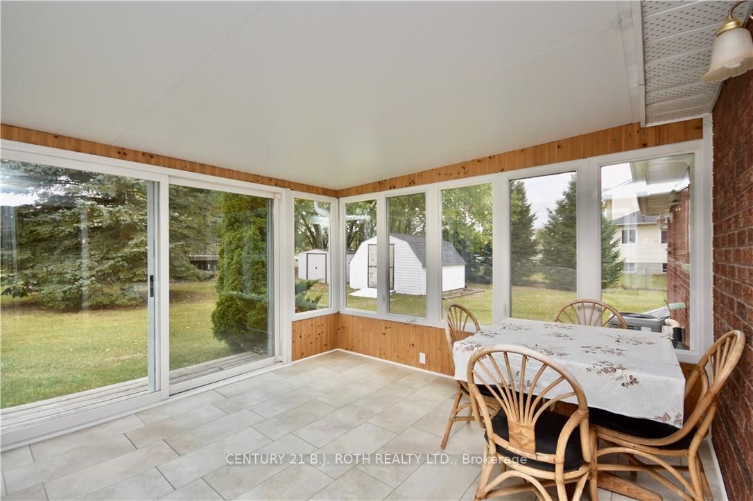 22 Pineview Tr