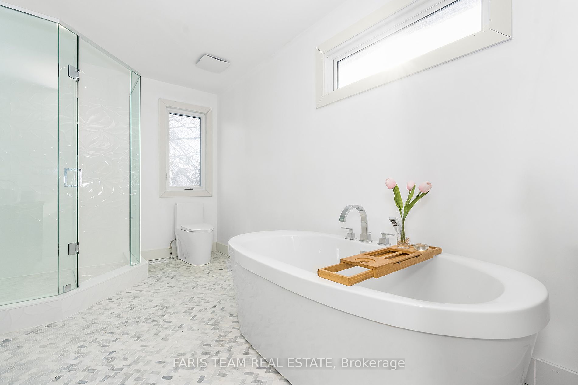 19 George St