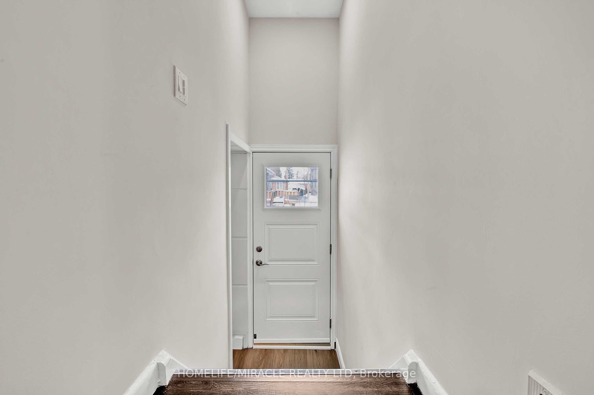 211 Norfolk Avenue
