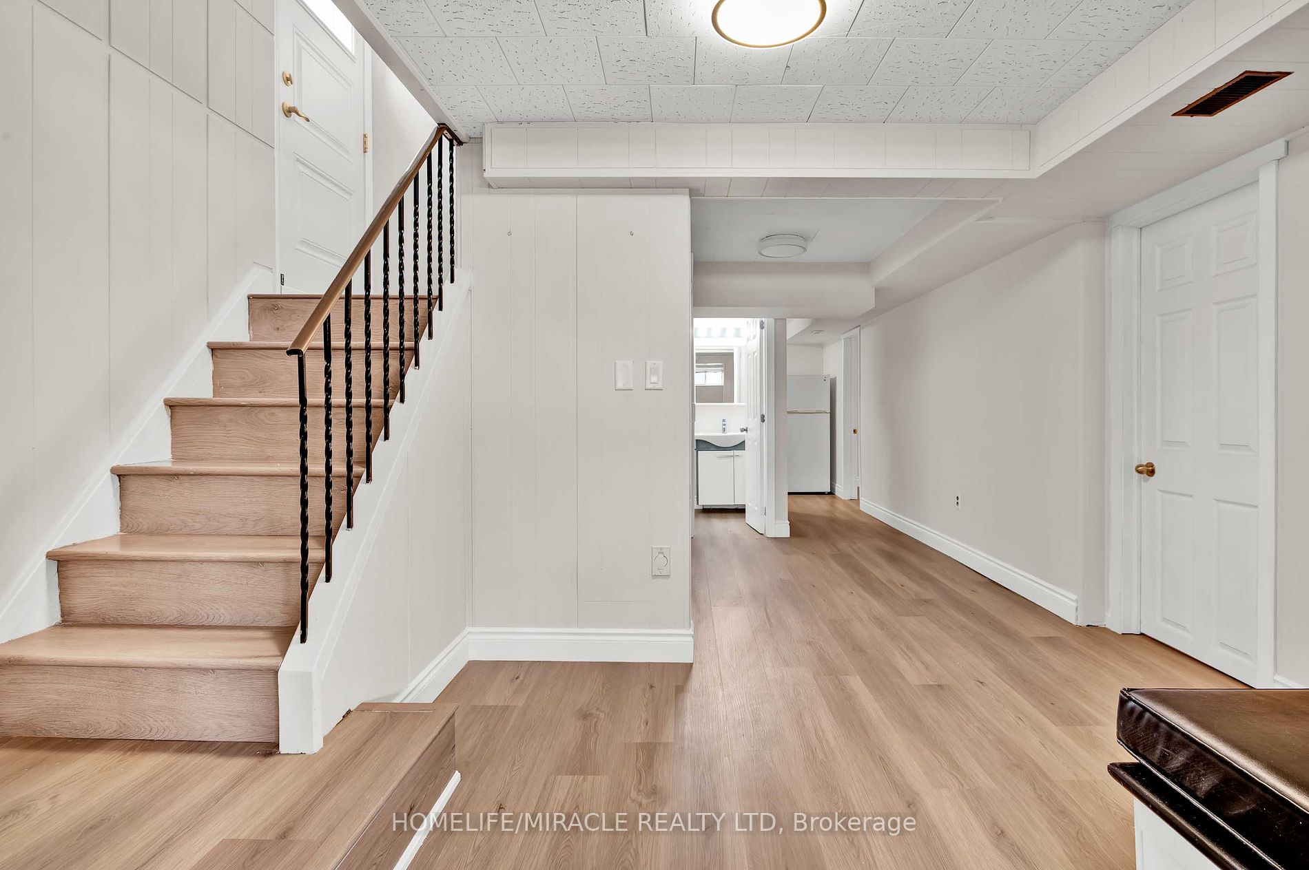 211 Norfolk Avenue