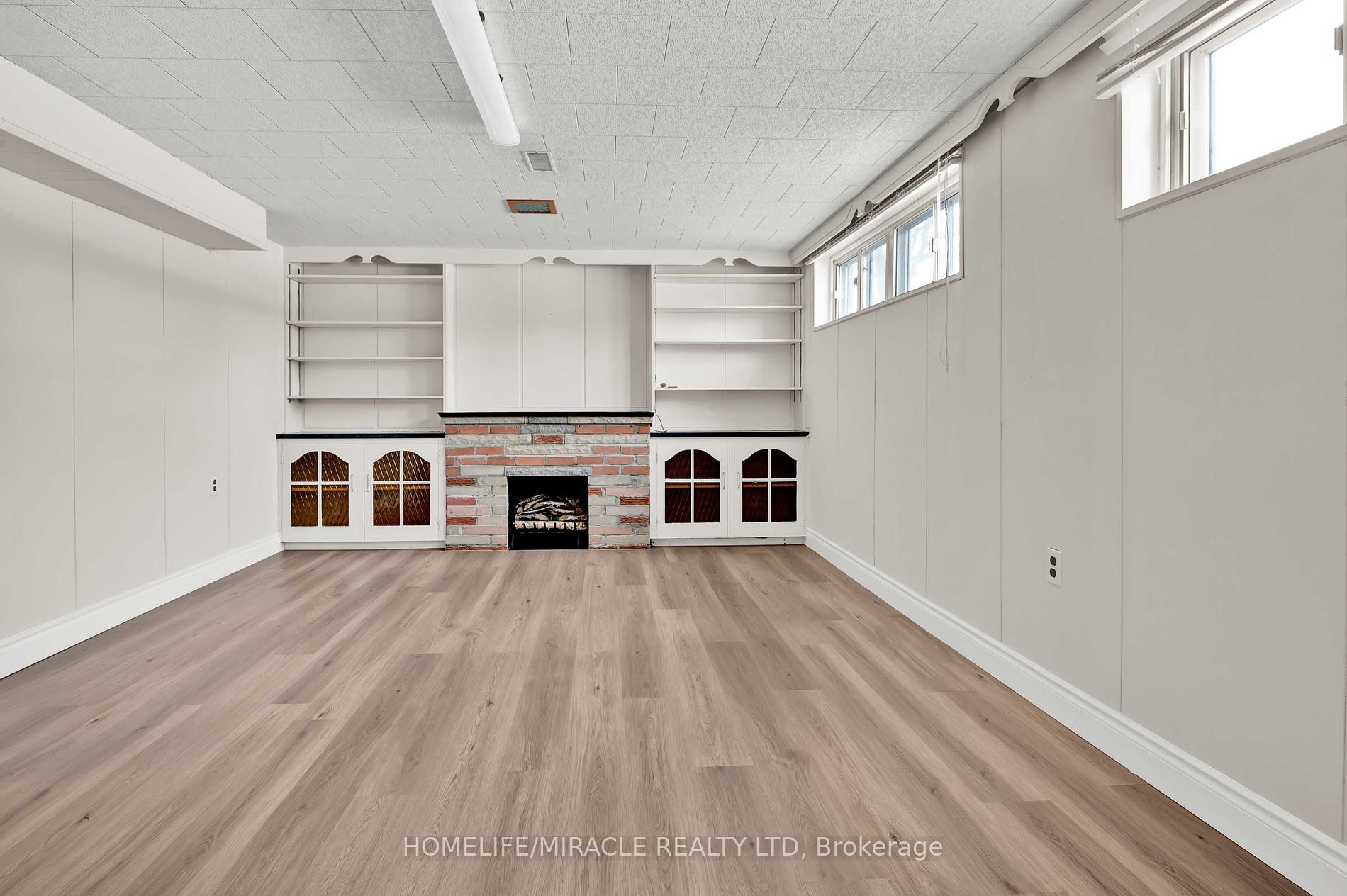211 Norfolk Avenue