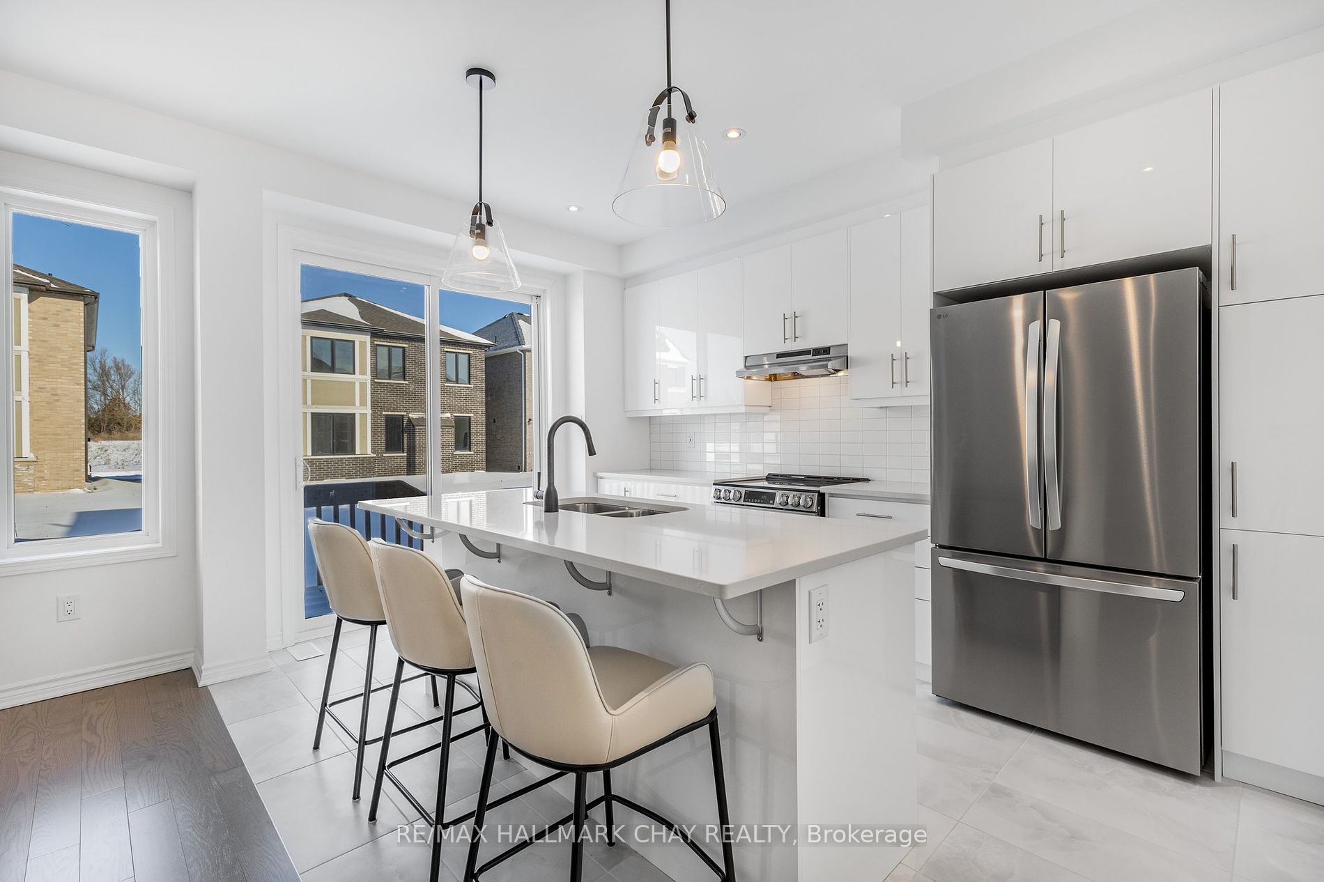 720 Mika St