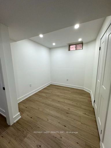 59 Del Francesco Way
