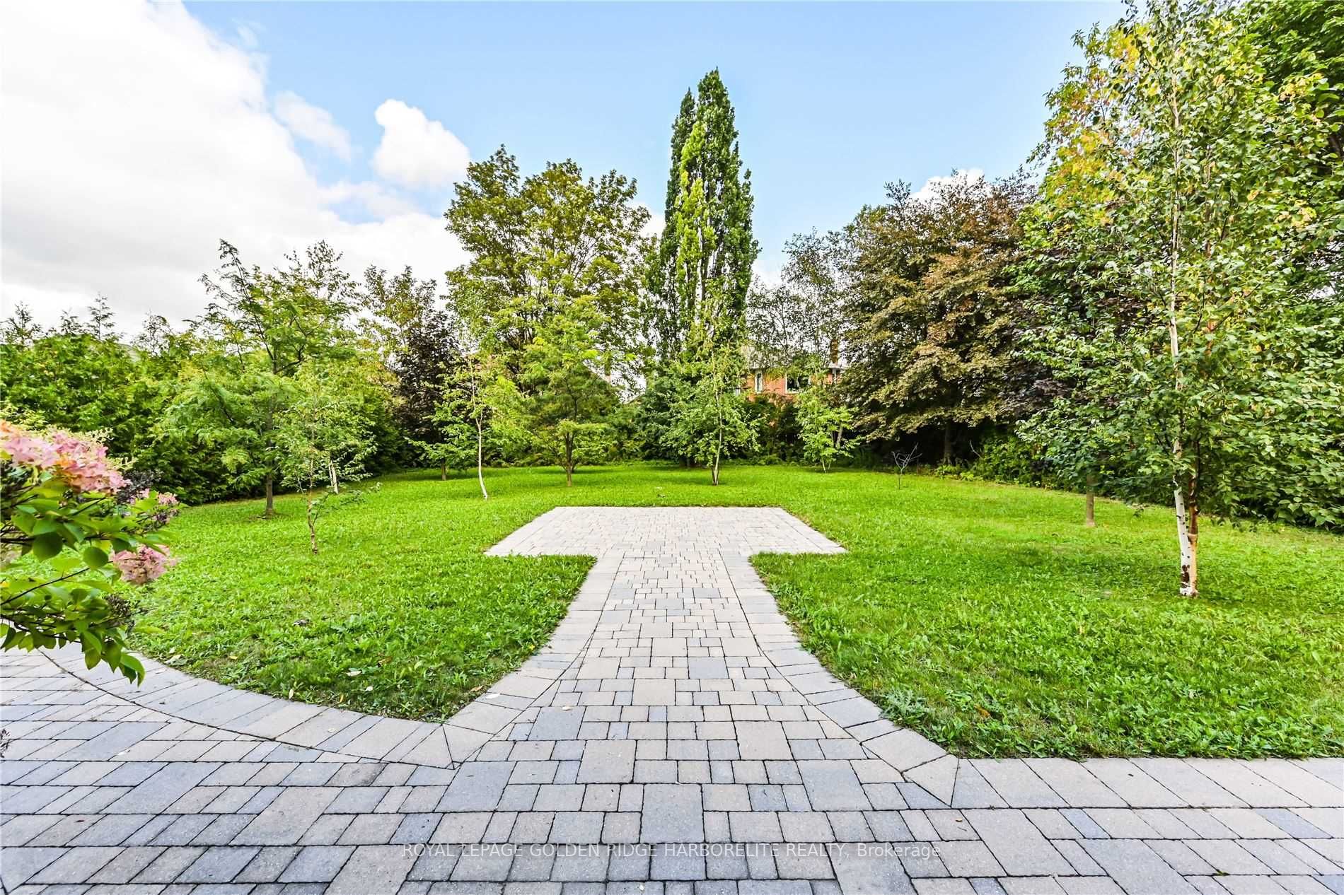 148 Hillsview Drive