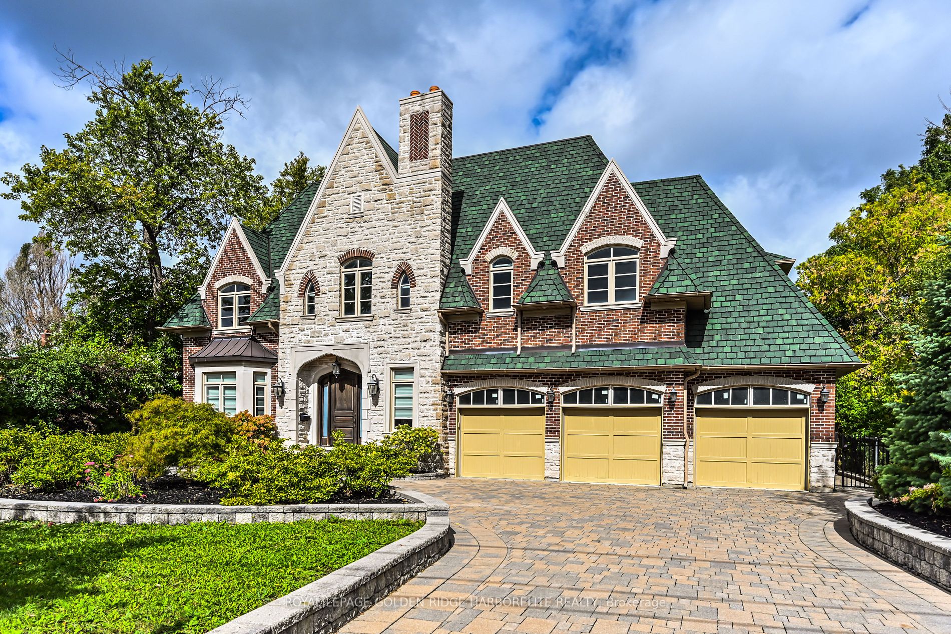 148 Hillsview Drive