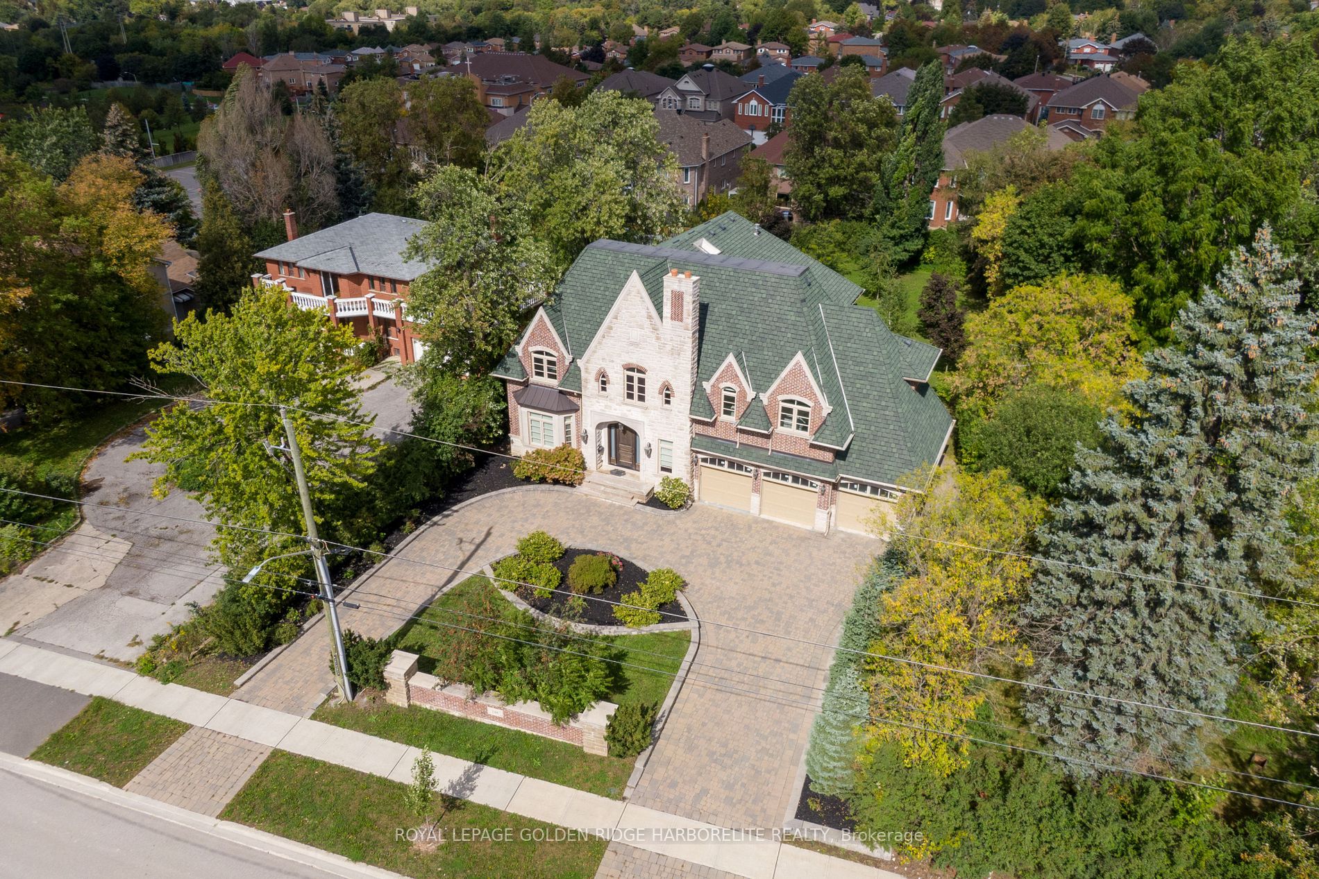 148 Hillsview Drive