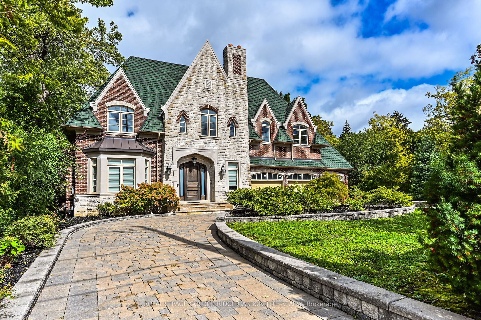 148 Hillsview Drive