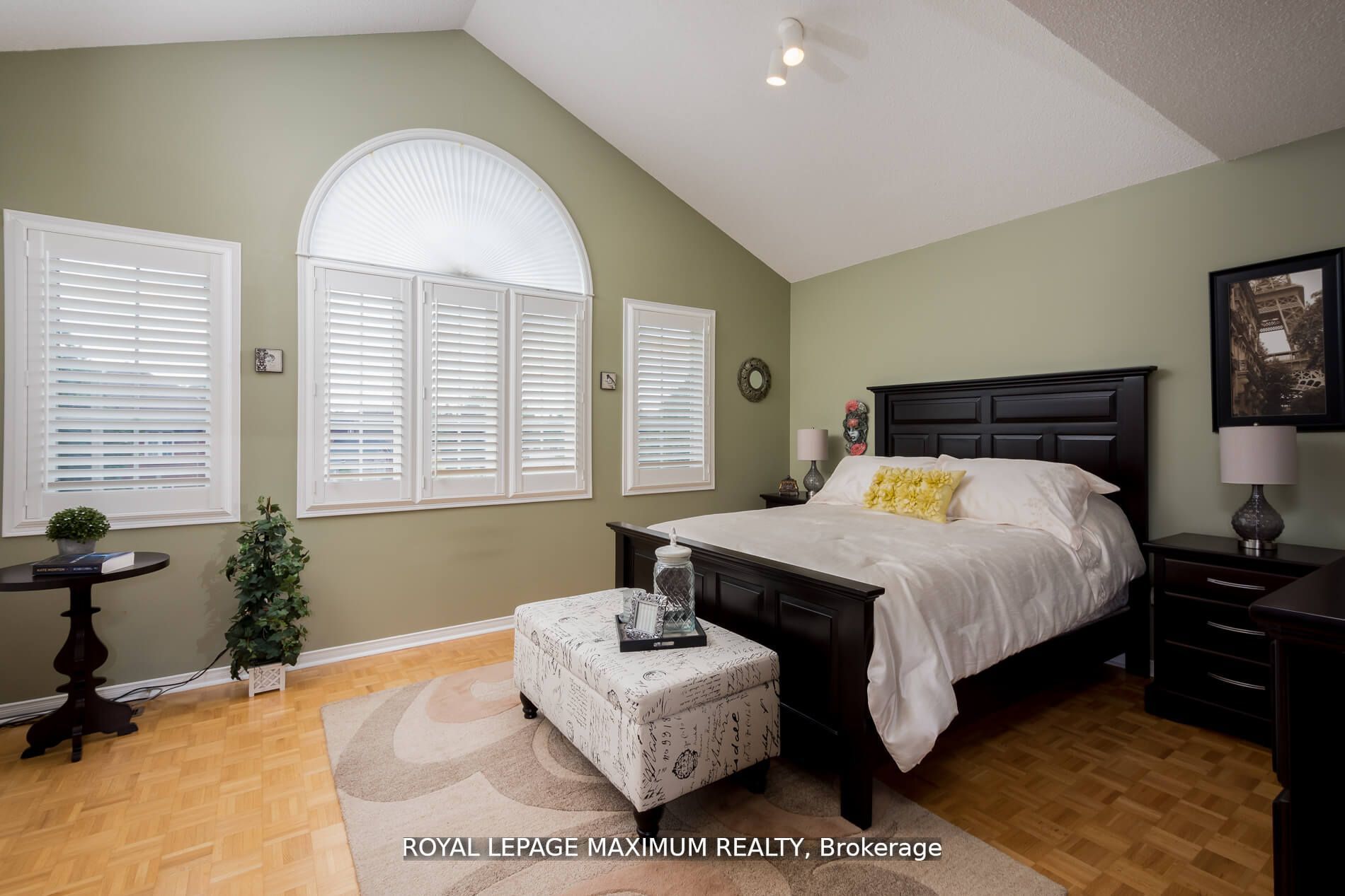 241 Veneto Dr