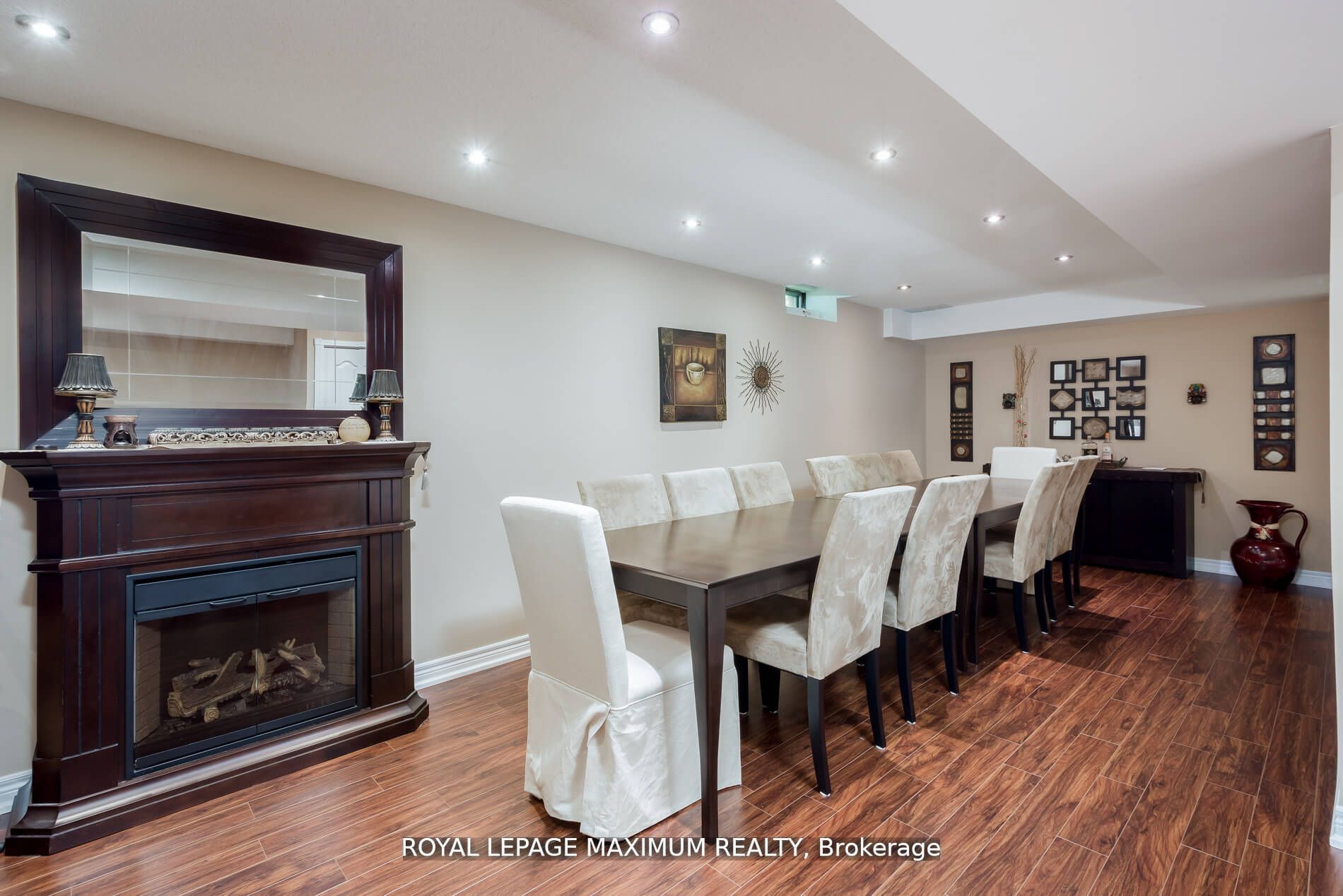 241 Veneto Dr