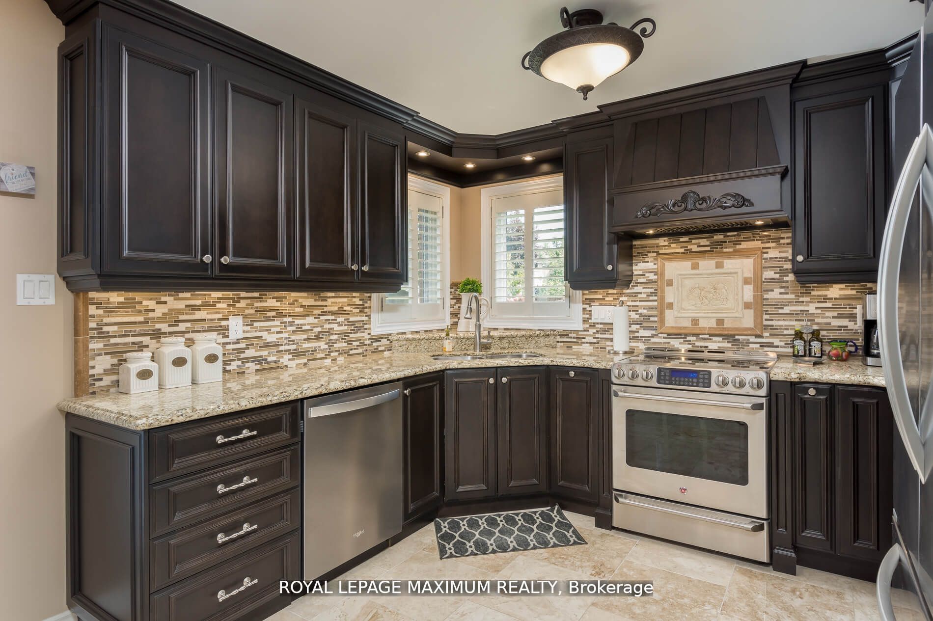 241 Veneto Dr
