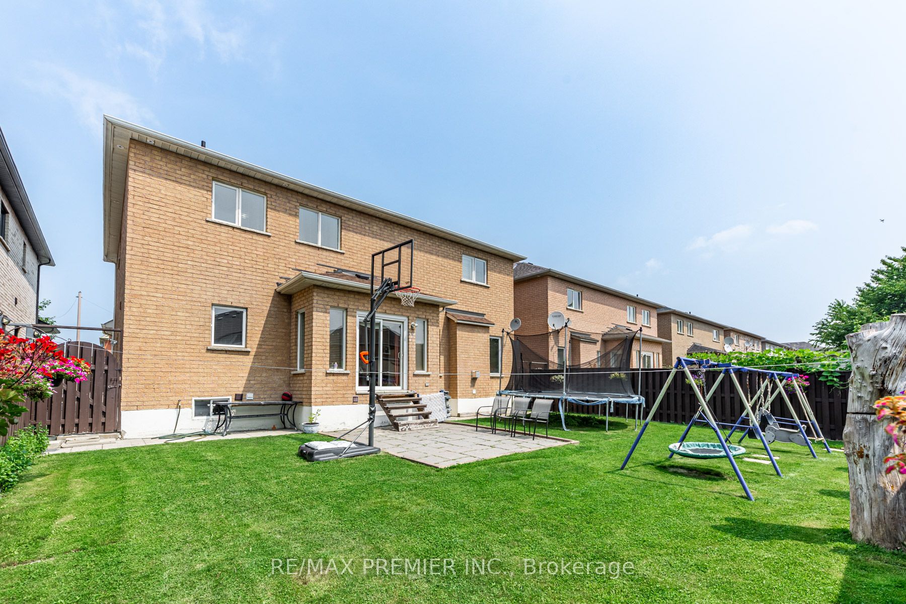37 Colombo Cres