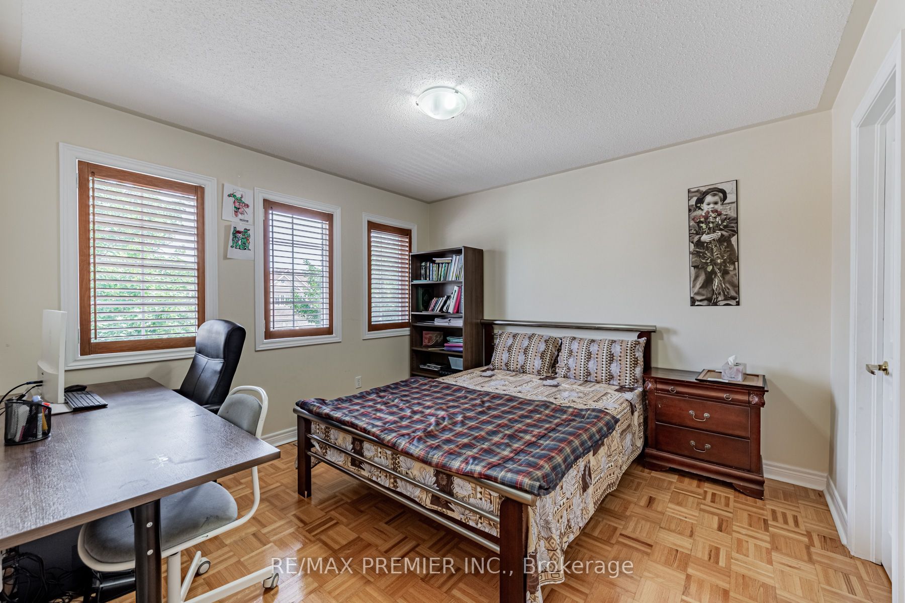 37 Colombo Cres