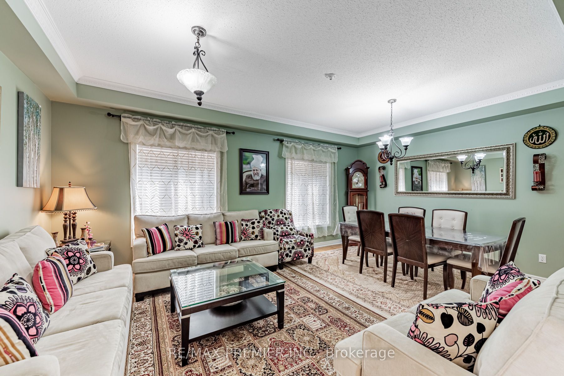 37 Colombo Cres