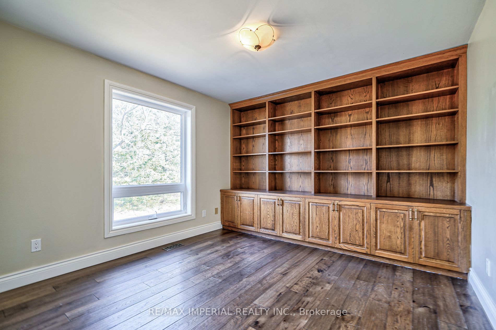 4909 Holborn Road