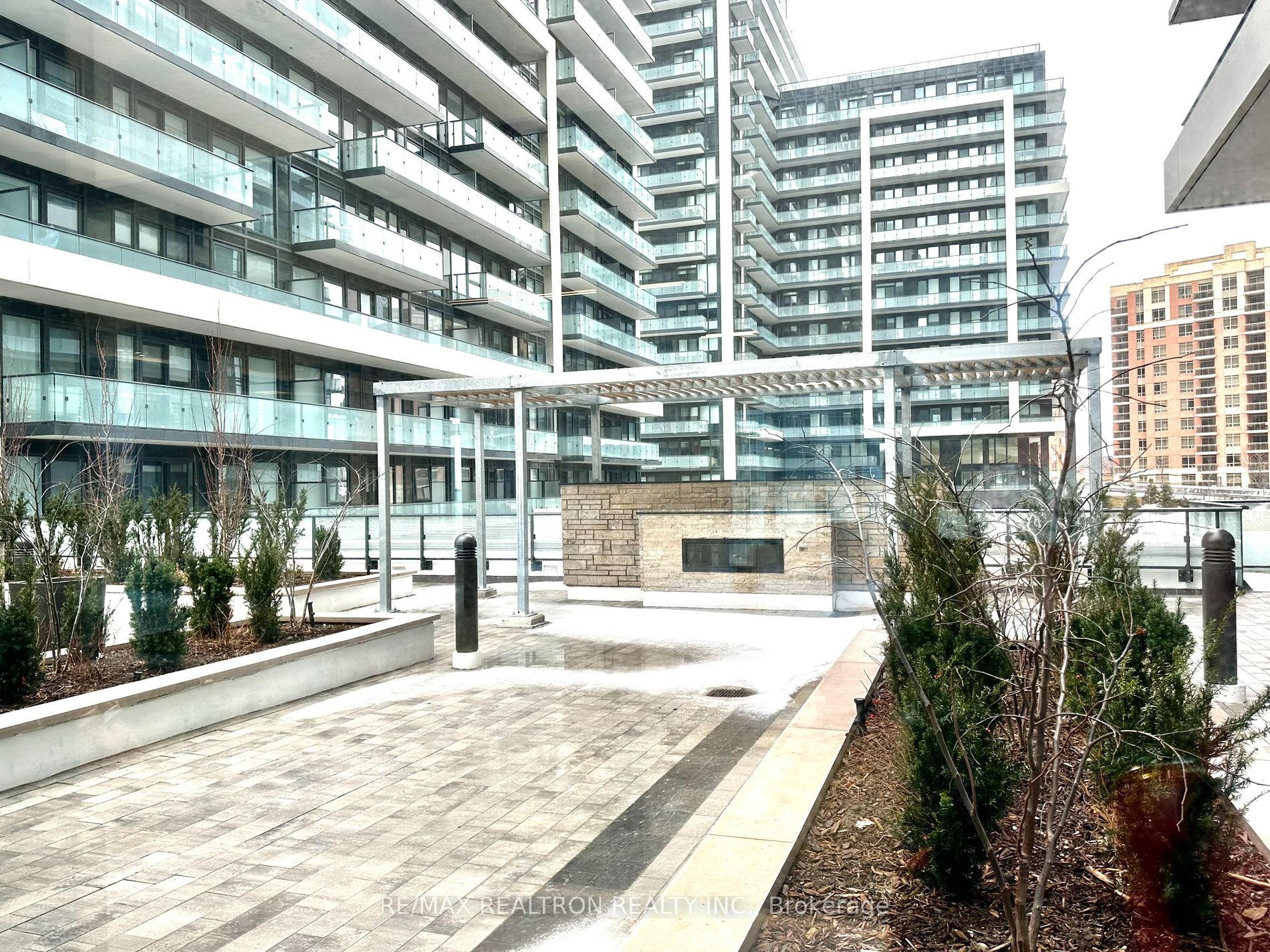 105 Oneida Cres, #1904