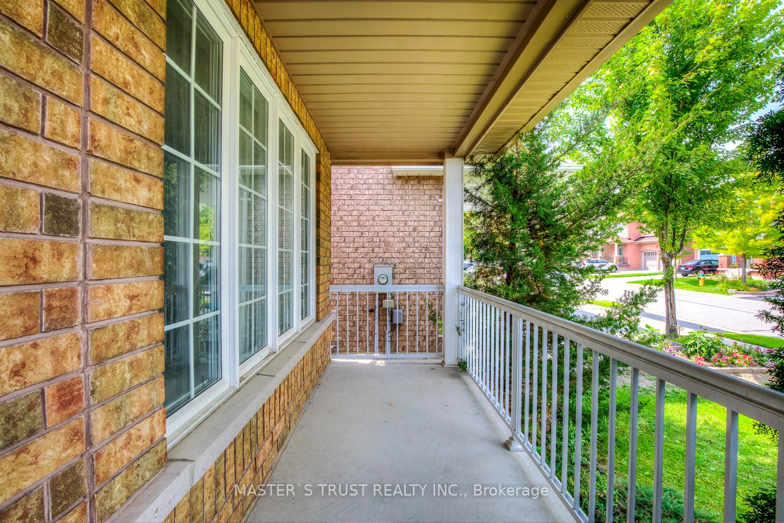 626 Society Crescent