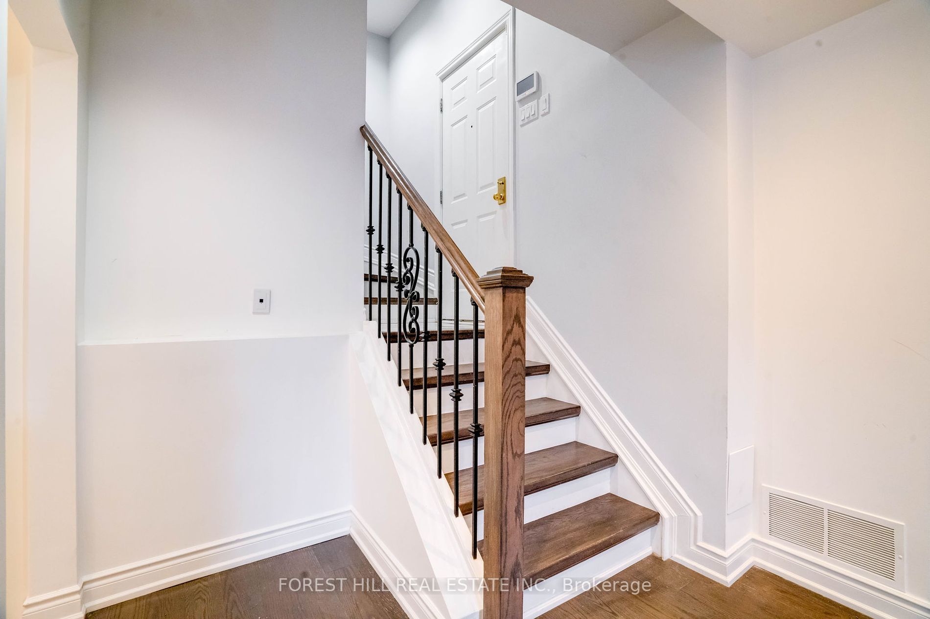 100 Arbors Lane, #5