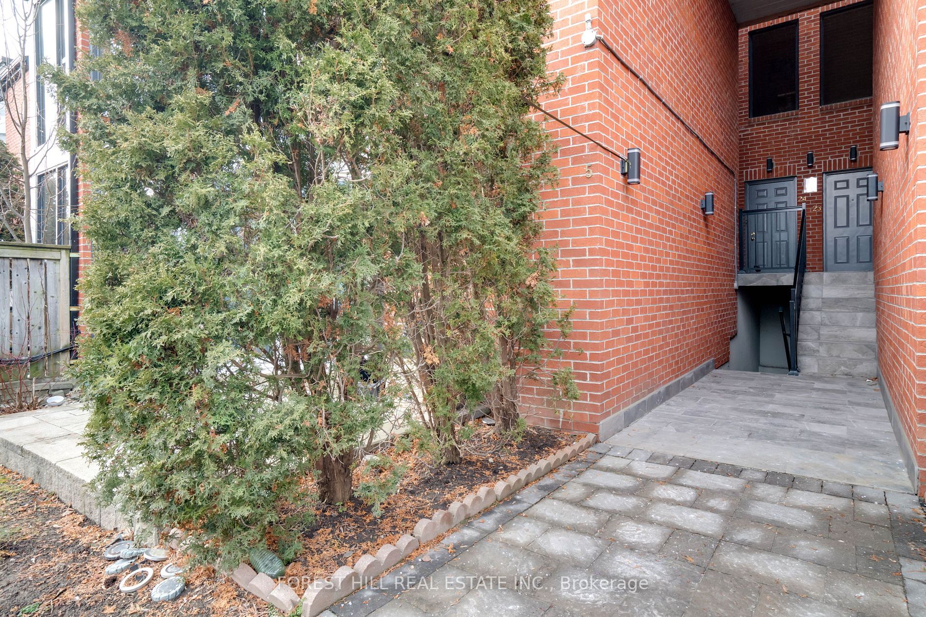 100 Arbors Lane, #5