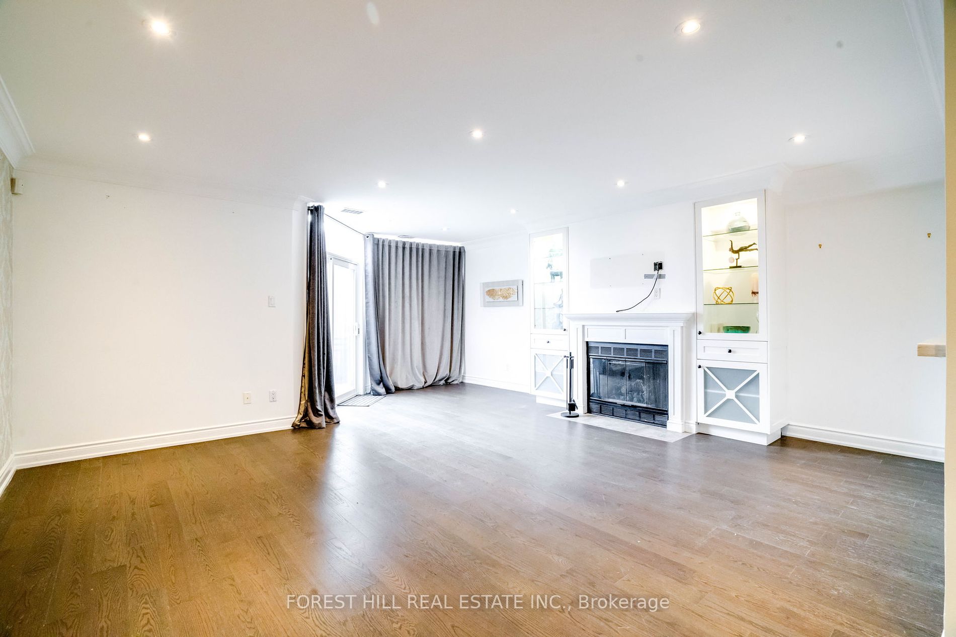 100 Arbors Lane, #5