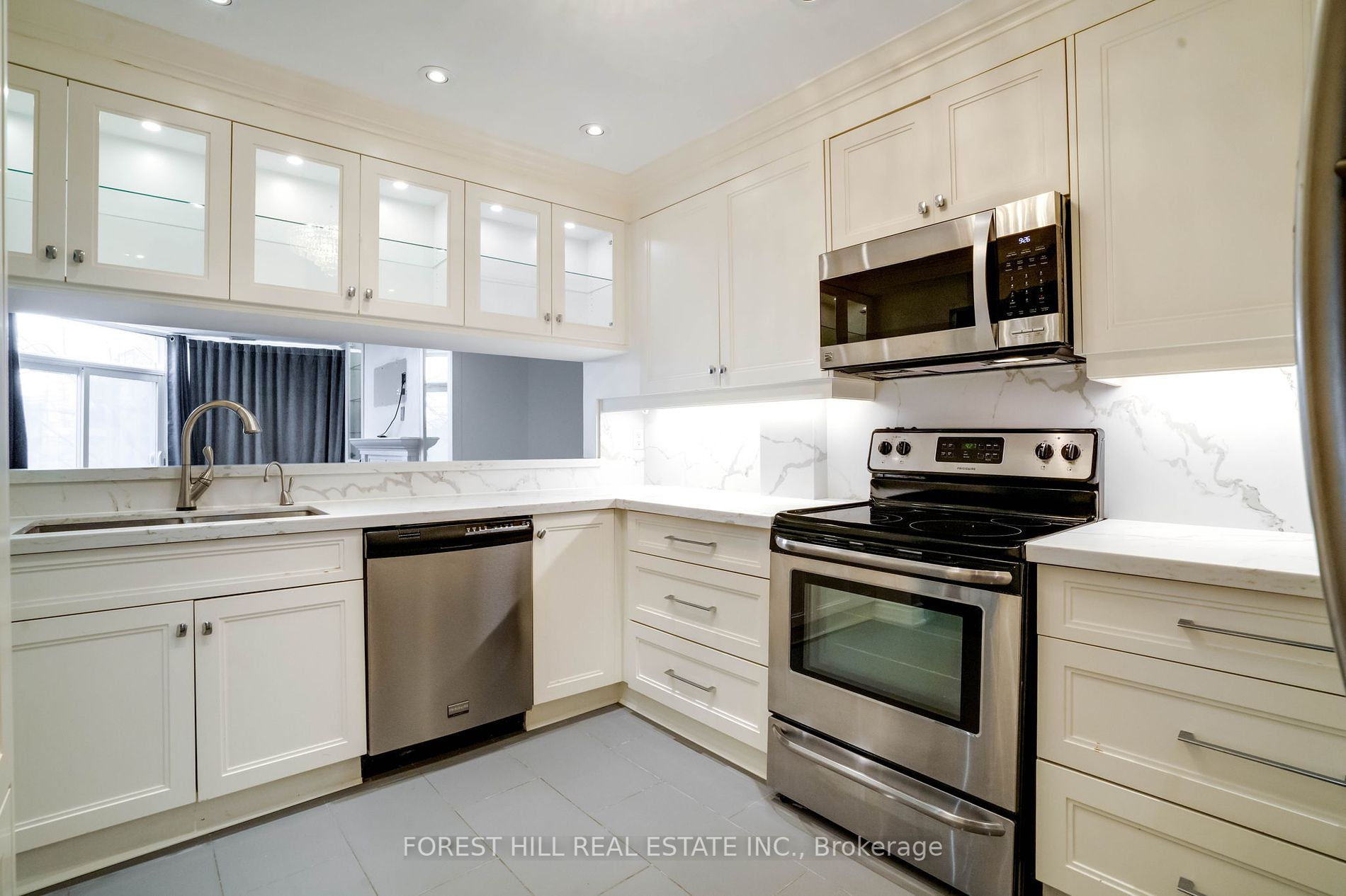 100 Arbors Lane, #5