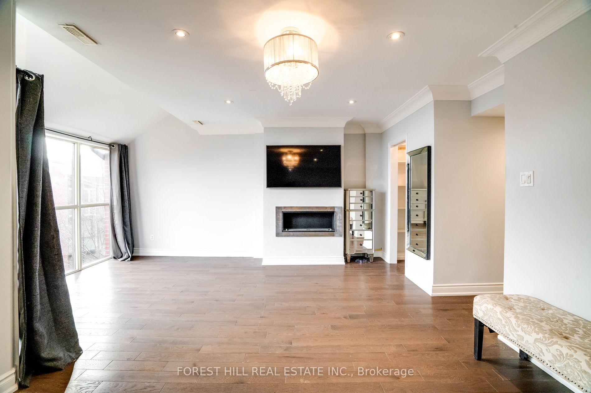 100 Arbors Lane, #5