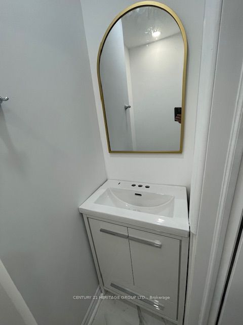 231 Blue Grass Boulevard