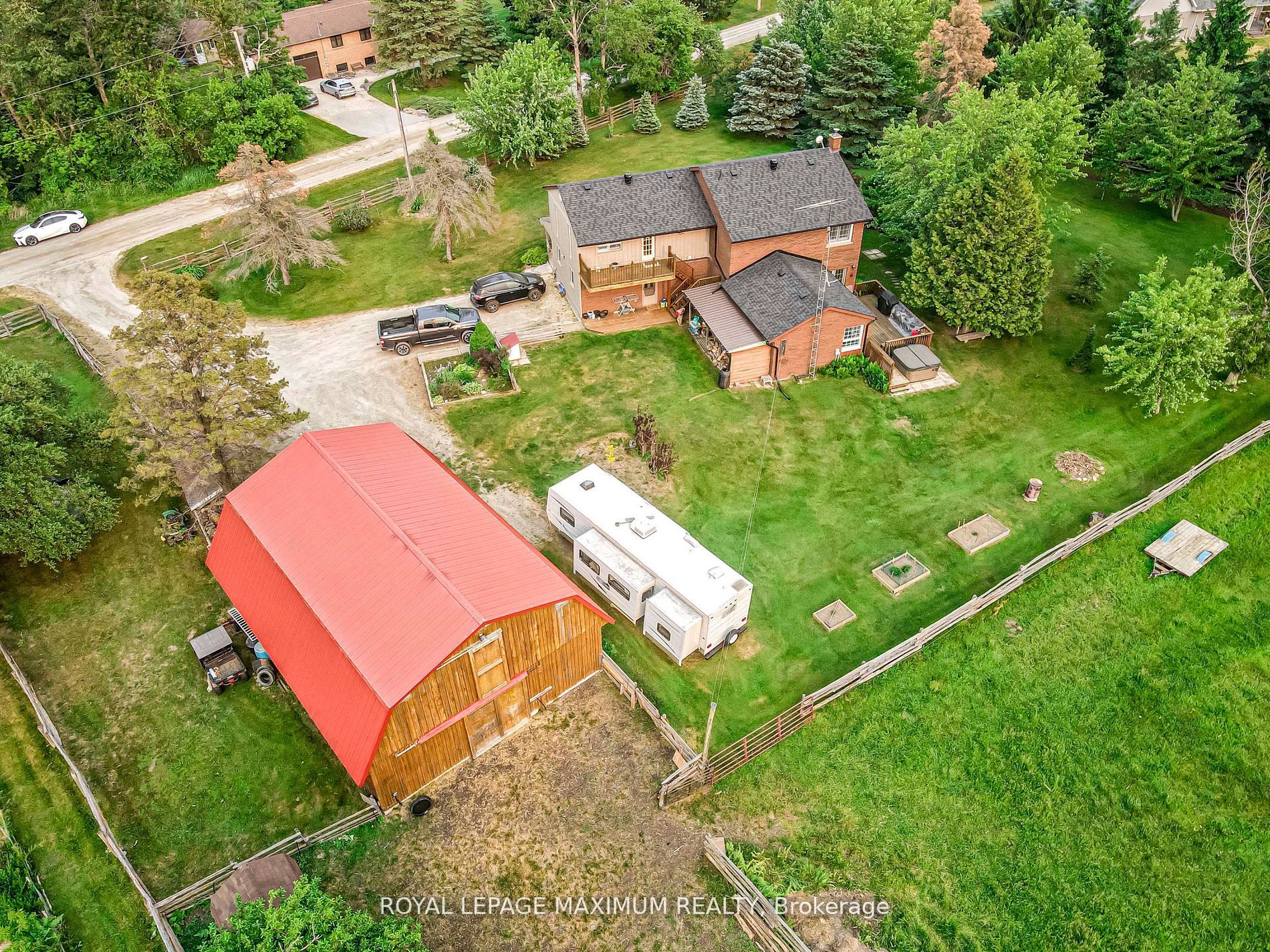 4372 Train St