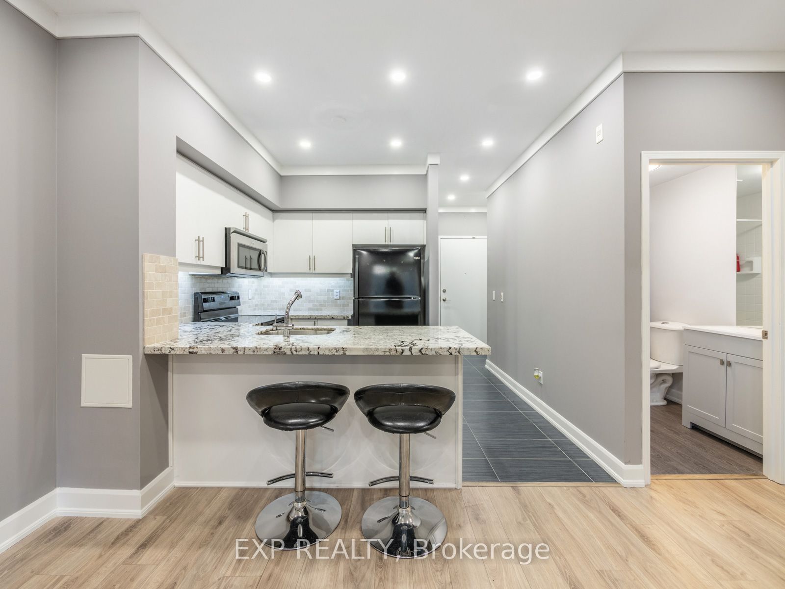 9973 Keele St, #106