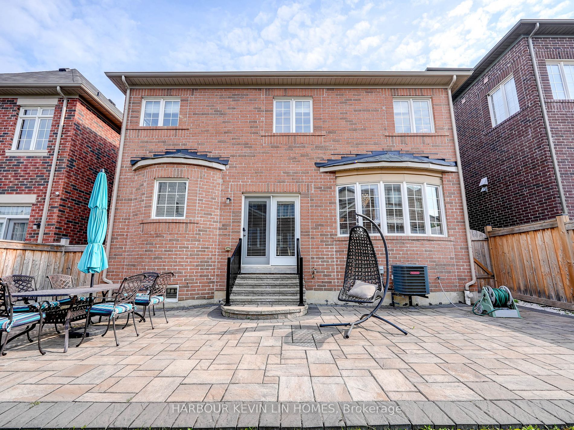 98 Fitzmaurice Dr