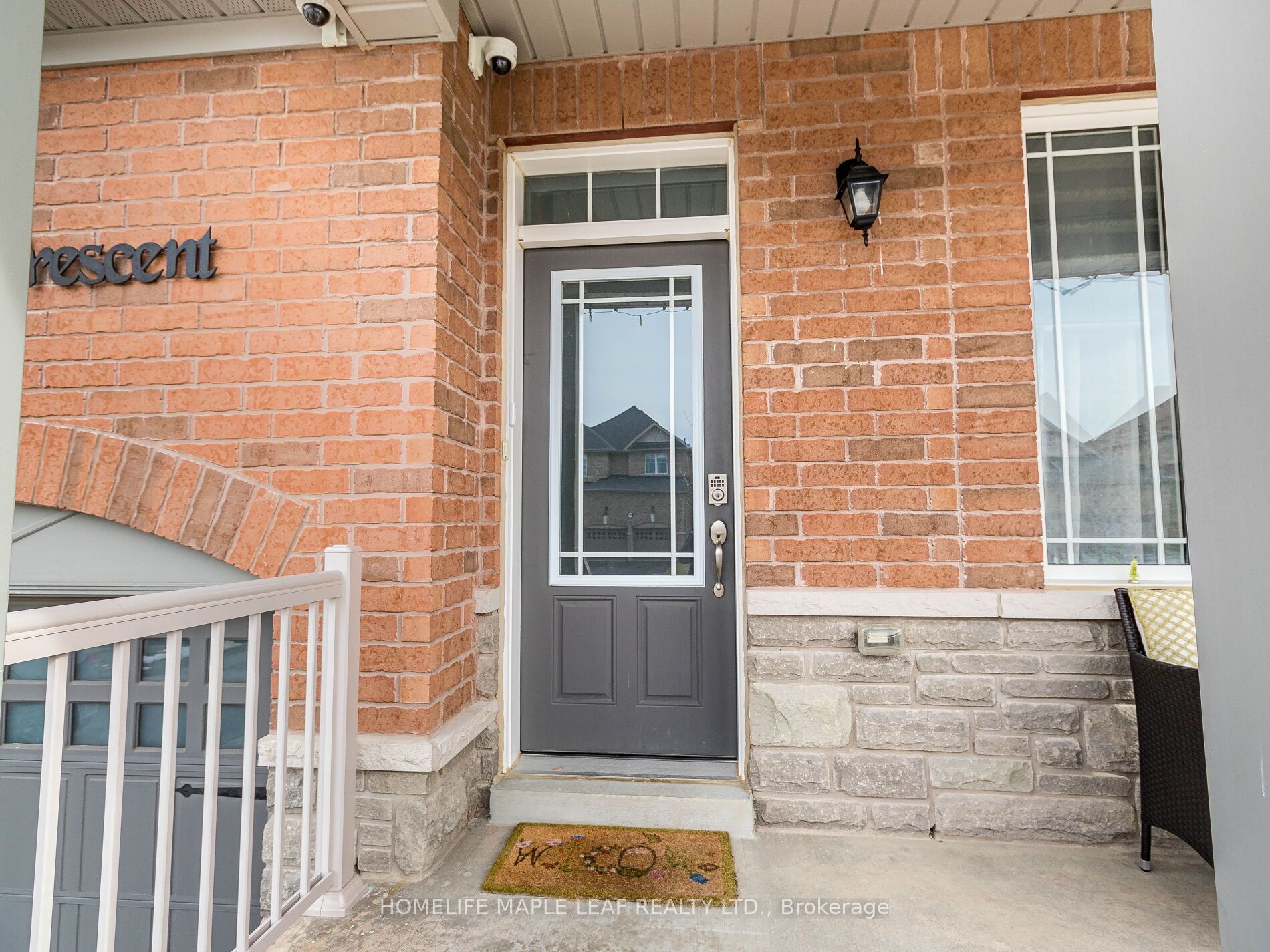 47 HAWKE Crescent