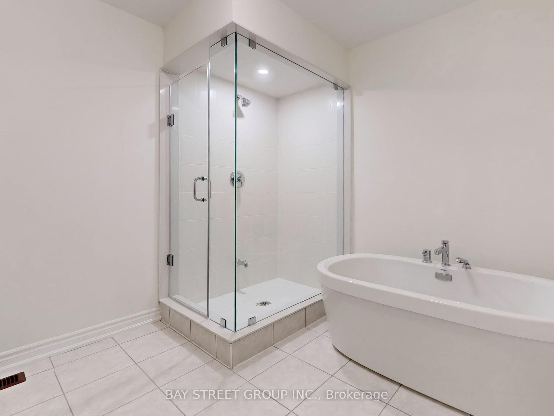 7 Abeam Street