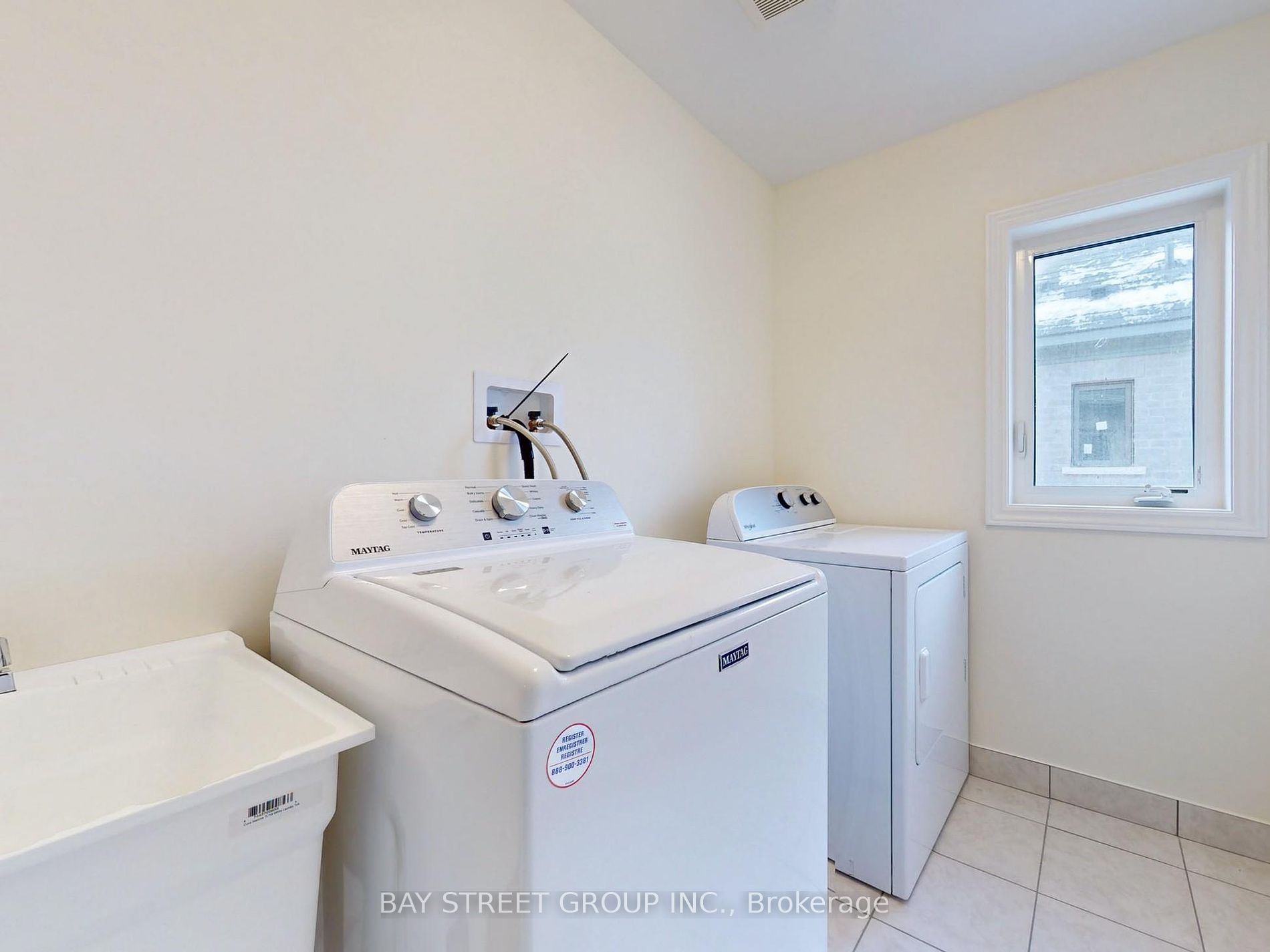 7 Abeam Street
