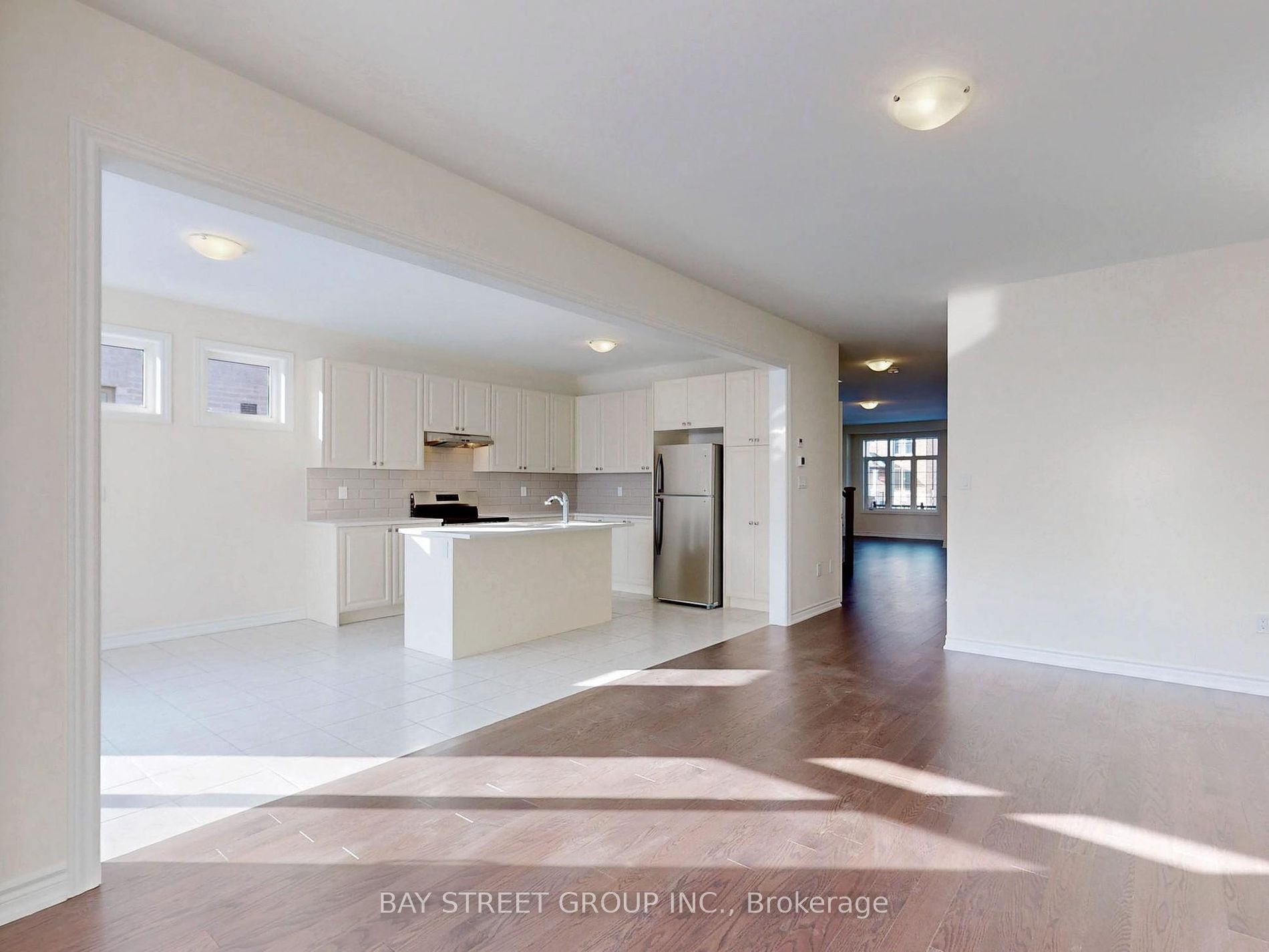 7 Abeam Street