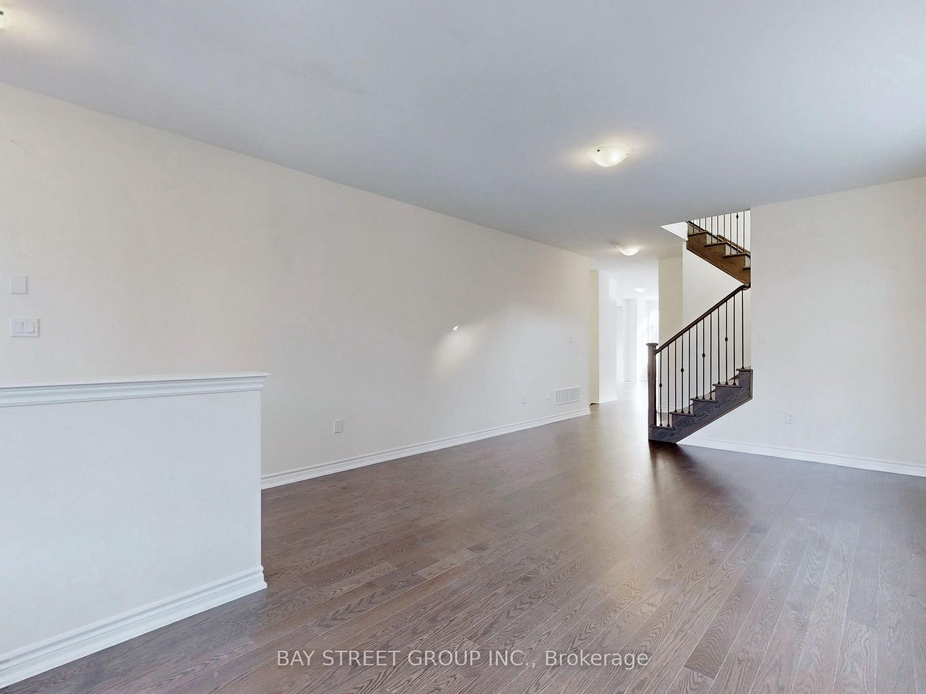7 Abeam Street