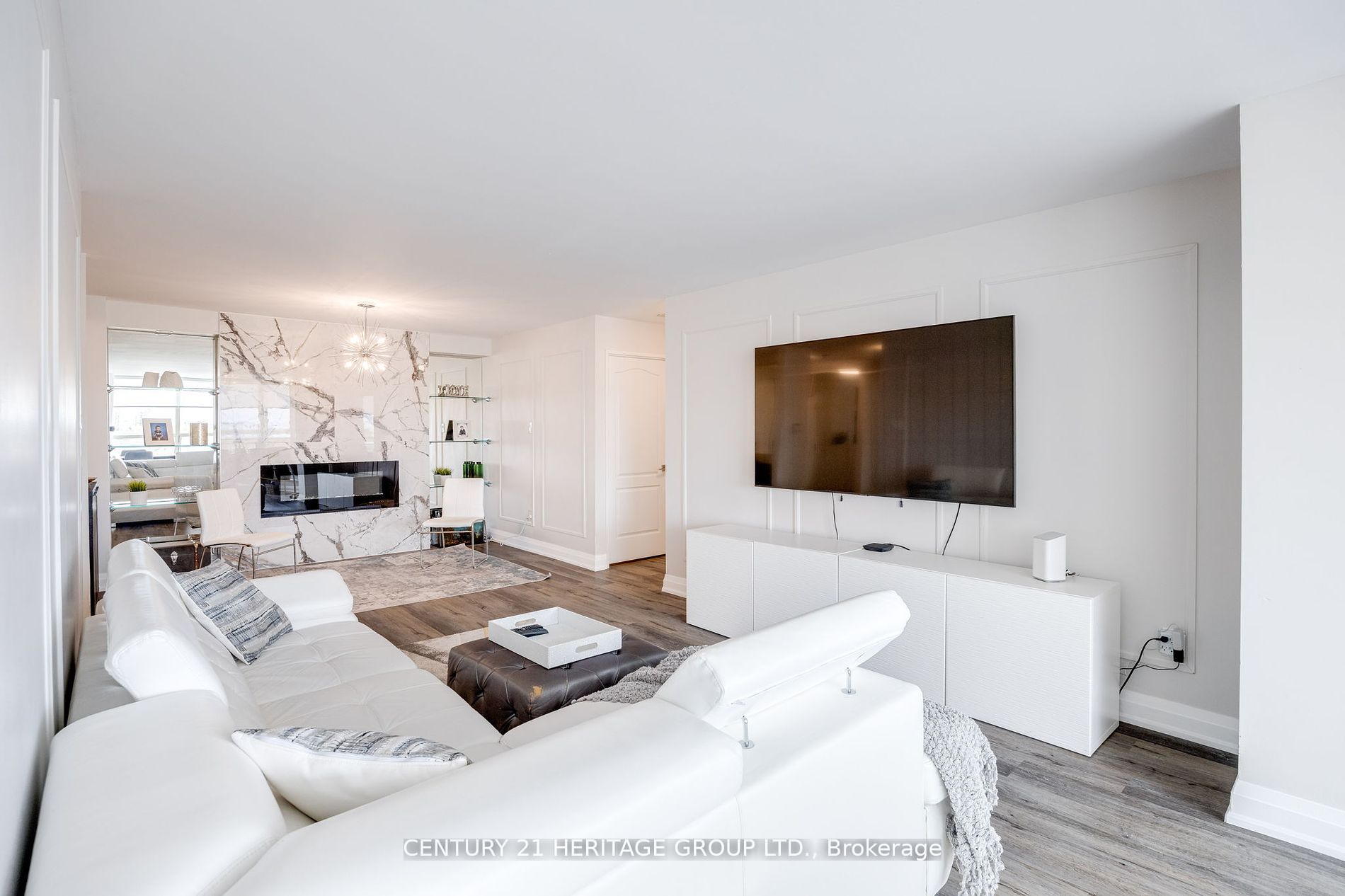 7 Townsgate Dr, #707