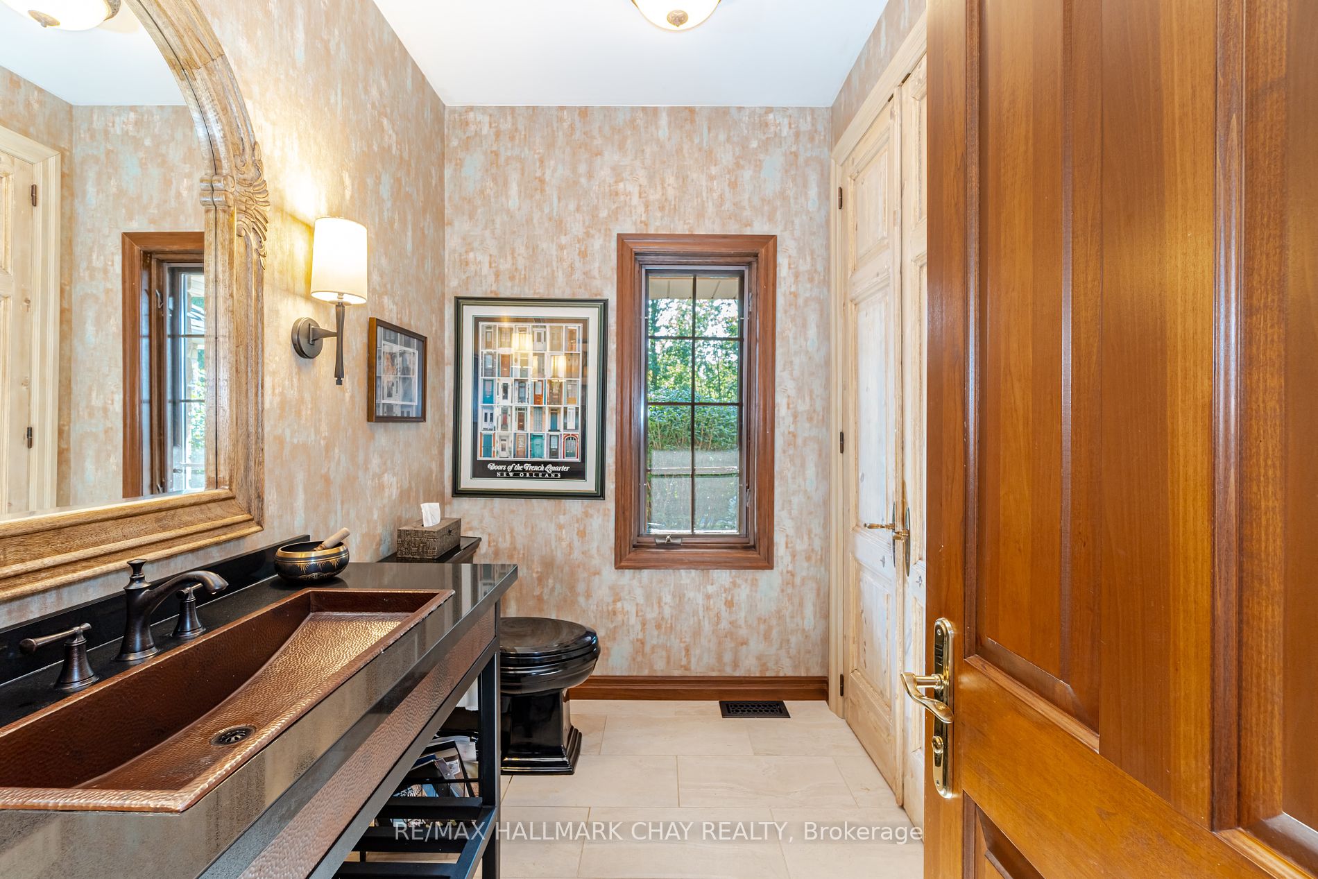 21 Tecumseth Heights Dr