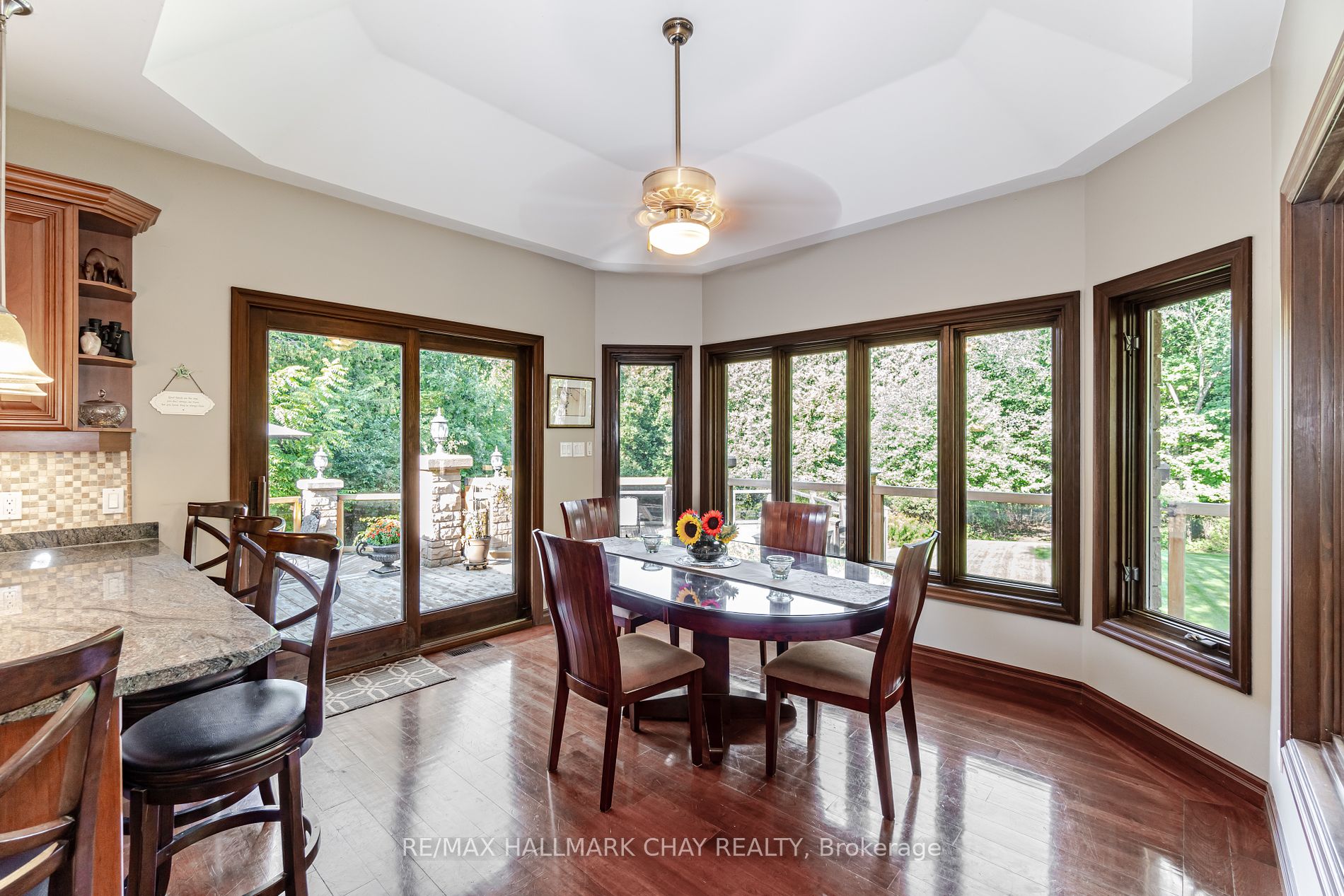 21 Tecumseth Heights Dr