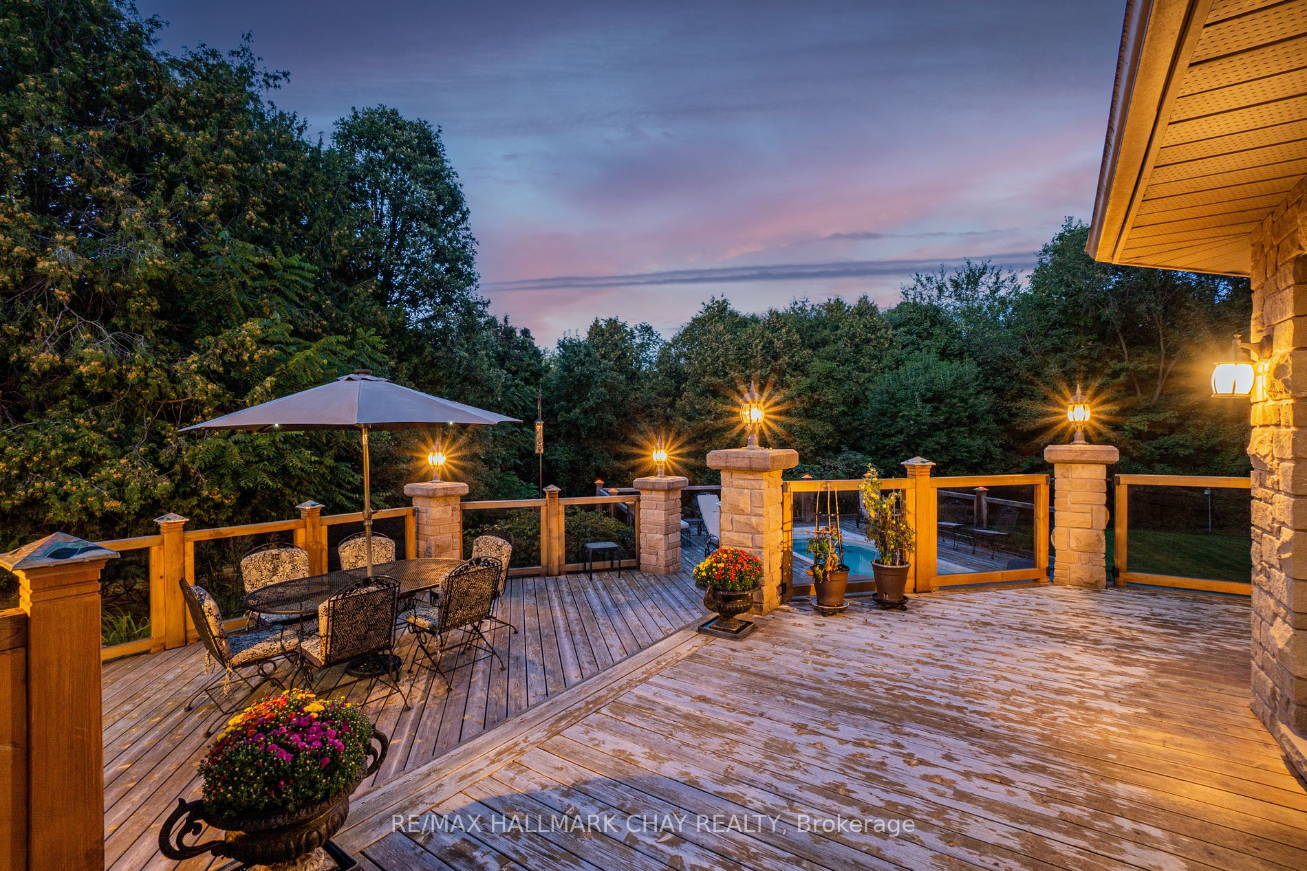 21 Tecumseth Heights Dr
